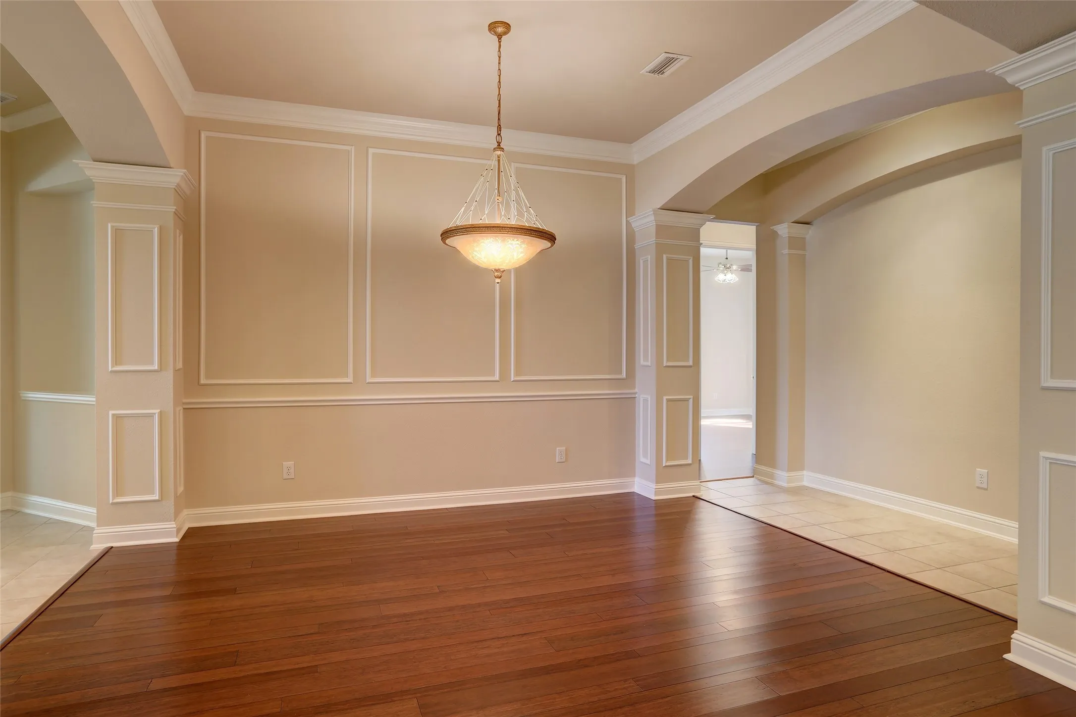 Single Family Residence For Sale in Collin County , 3605 Smoothstone Drive, Plano, Texas 75074, 4 Bedroom, 3 Bathroom, 3 Garage spaces, 3,513 Sqft, built in 2000, mls#21376060, Real Estate Agent in Plano, Homes For Sale in Collin county, Homes For Sale in Plano, Realtor in Plano Texas, Real Estate Brokerage Independent Realty Texas, Luminita Cordes Realtor
