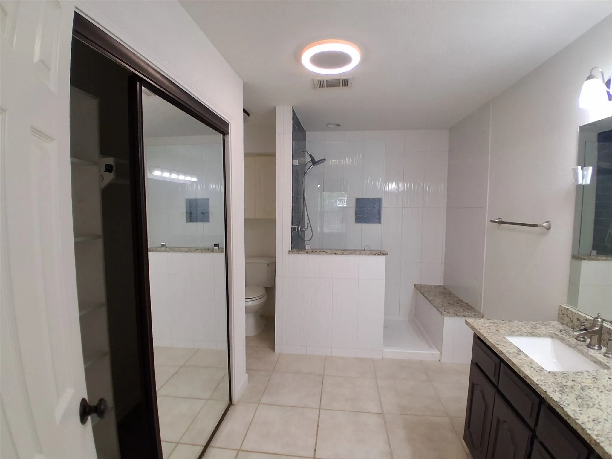 Single Family Residence For Rent in Tarrant County , 1503 Laguna Vista Way, Grapevine, Texas 76051, 3 Bedroom, 3 Bathroom, 2 Garage spaces, 1,616 Sqft, built in 1985, mls#21378437, Real Estate Agent in Grapevine, Homes For Rent in Tarrant county, Homes For Rent in Grapevine, Realtor in Grapevine Texas, Real Estate Brokerage Independent Realty Texas, Luminita Cordes Realtor