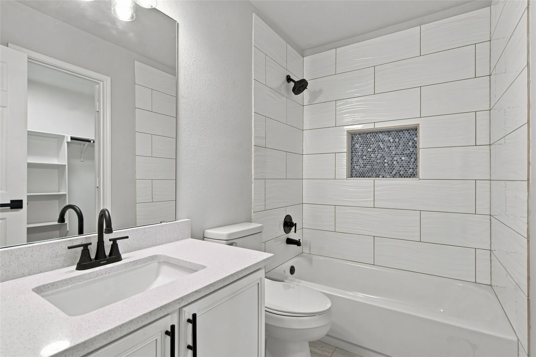 Single Family Residence For Sale in Denton County , 2708 Morning Song Drive, Little Elm, Texas 75068, 3 Bedroom, 2 Bathroom, 2 Garage spaces, 1,615 Sqft, built in 2005, mls#21377195, Real Estate Agent in Little Elm, Homes For Sale in Denton county, Homes For Sale in Little Elm, Realtor in Little Elm Texas, Real Estate Brokerage Independent Realty Texas, Luminita Cordes Realtor