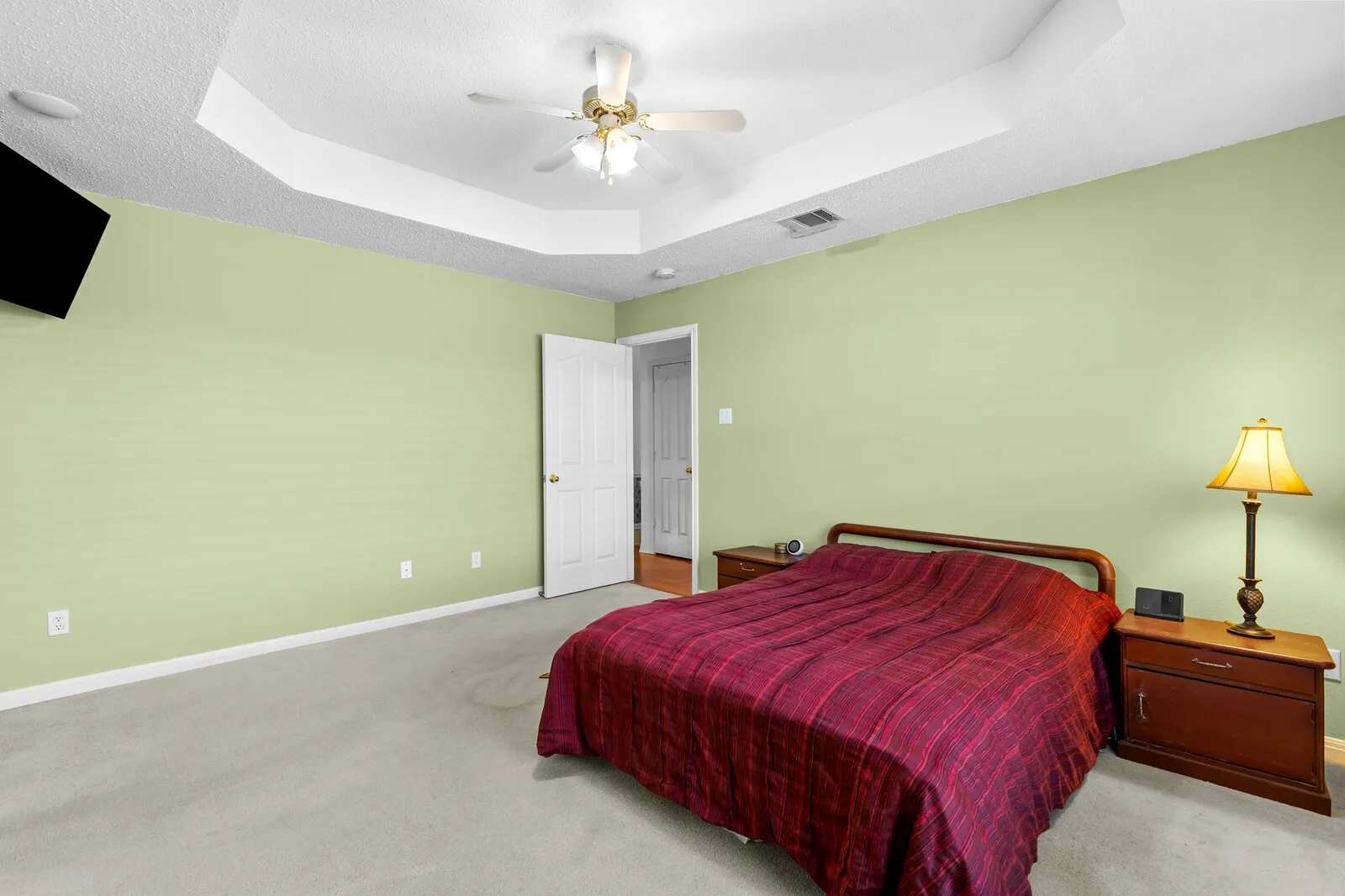 Single Family Residence For Sale in Mc Lennan County , 2800 Comanche Trail, Waco, Texas 76712, 3 Bedroom, 2 Bathroom, 2 Garage spaces, 1,572 Sqft, built in 1998, mls#21379006, Real Estate Agent in Waco, Homes For Sale in Mc Lennan county, Homes For Sale in Waco, Realtor in Waco Texas, Real Estate Brokerage Independent Realty Texas, Luminita Cordes Realtor