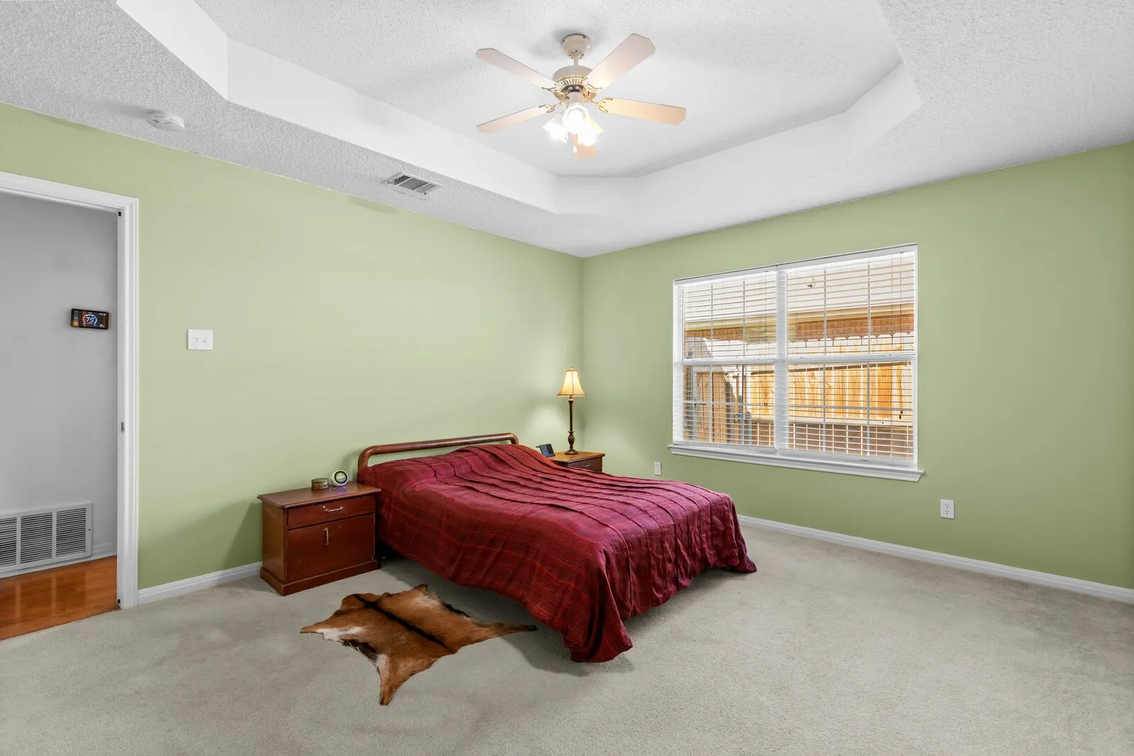 Single Family Residence For Sale in Mc Lennan County , 2800 Comanche Trail, Waco, Texas 76712, 3 Bedroom, 2 Bathroom, 2 Garage spaces, 1,572 Sqft, built in 1998, mls#21379006, Real Estate Agent in Waco, Homes For Sale in Mc Lennan county, Homes For Sale in Waco, Realtor in Waco Texas, Real Estate Brokerage Independent Realty Texas, Luminita Cordes Realtor