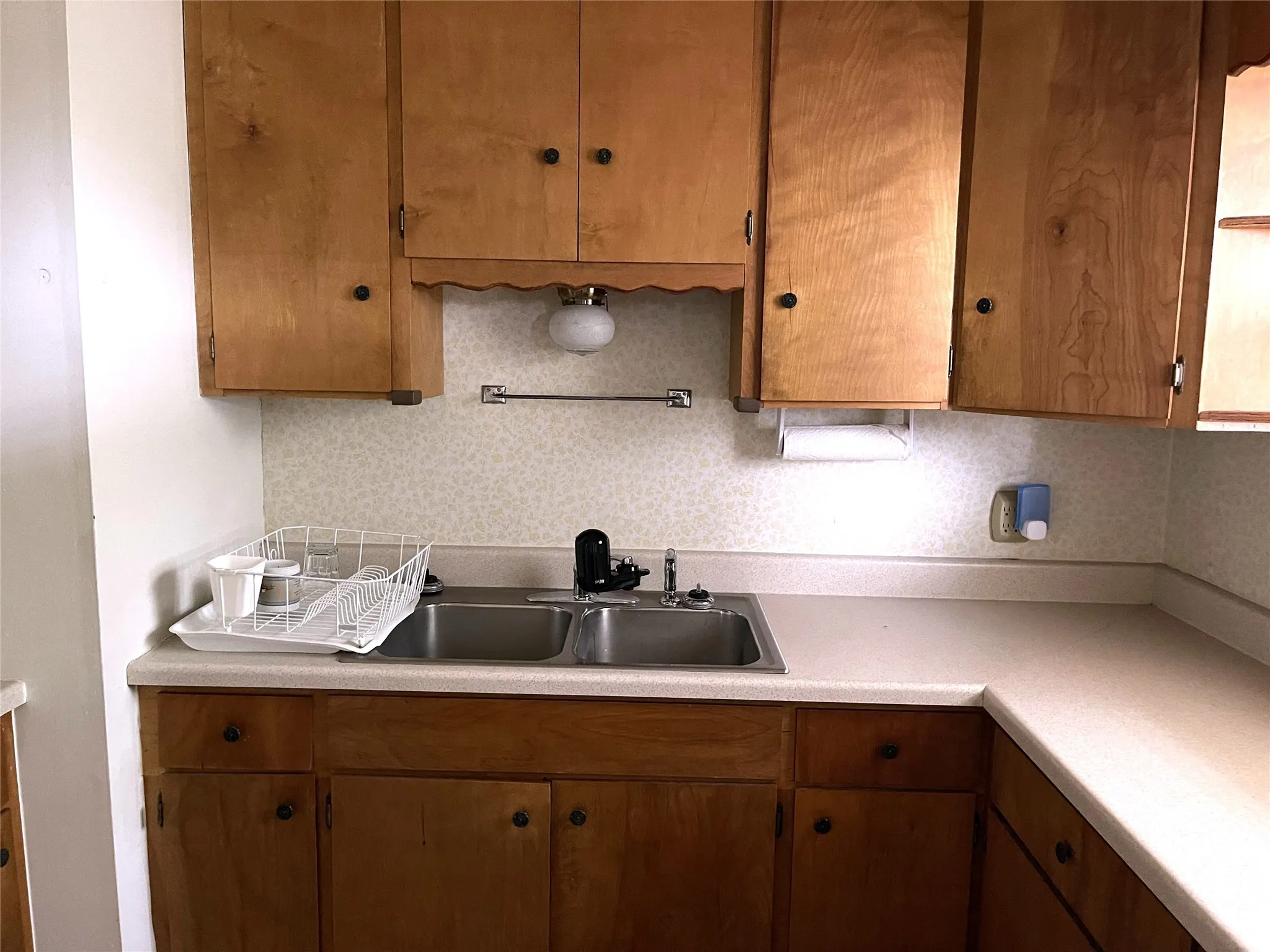 Single Family Residence For Sale in Freestone County , 113 Fcr 523, Fairfield, Texas 75840, 2 Bedroom, 1 Bathroom, Garage spaces, 866 Sqft, built in 1975, mls#21369787, Real Estate Agent in Fairfield, Homes For Sale in Freestone county, Homes For Sale in Fairfield, Realtor in Fairfield Texas, Real Estate Brokerage Independent Realty Texas, Luminita Cordes Realtor