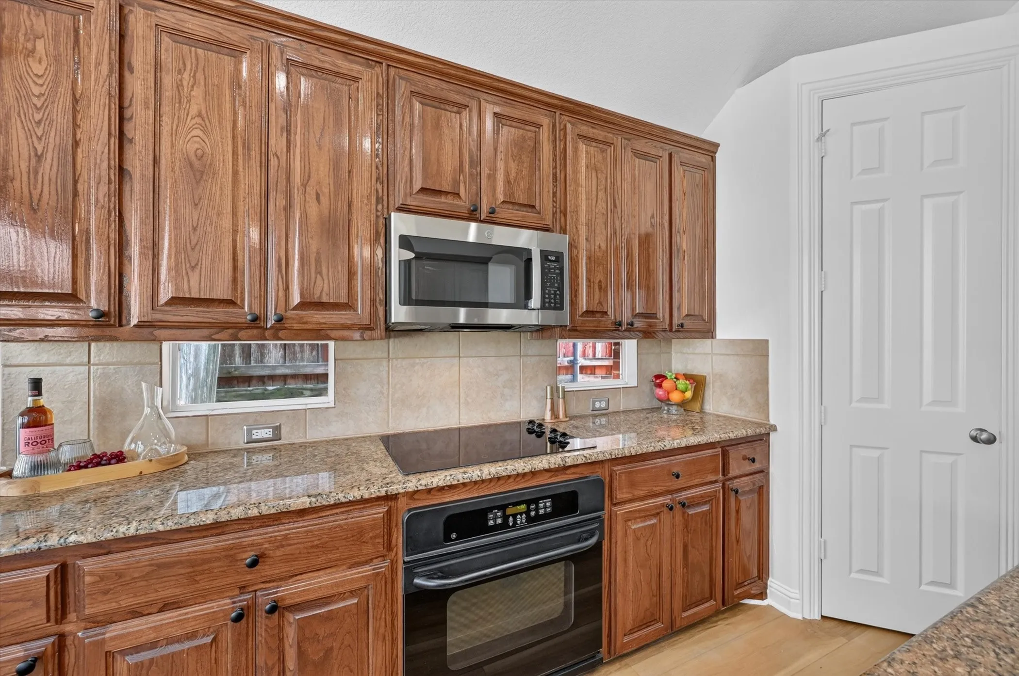 Single Family Residence For Sale in Dallas County , 10328 Offshore Drive, Irving, Texas 75063, 3 Bedroom, 3 Bathroom, 2 Garage spaces, 2,463 Sqft, built in 2004, mls#21378375, Real Estate Agent in Irving, Homes For Sale in Dallas county, Homes For Sale in Irving, Realtor in Irving Texas, Real Estate Brokerage Independent Realty Texas, Luminita Cordes Realtor