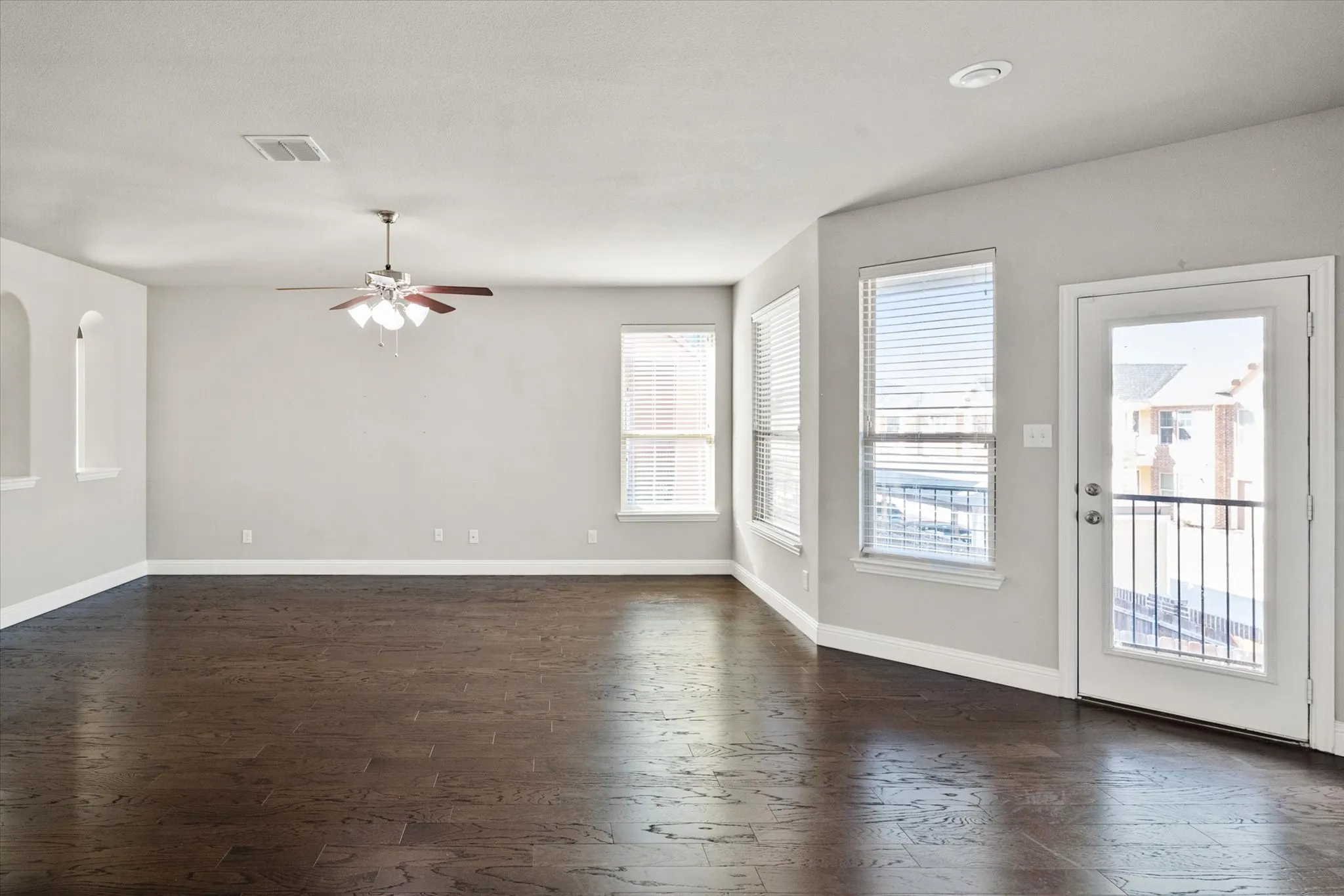 Condominium For Sale in Dallas County , 2630 Villa Di Lago 6, Grand Prairie, Texas 75054, 2 Bedroom, 2 Bathroom, 2 Garage spaces, 1,806 Sqft, built in 2014, mls#21377774, Real Estate Agent in Grand Prairie, Homes For Sale in Dallas county, Homes For Sale in Grand Prairie, Realtor in Grand Prairie Texas, Real Estate Brokerage Independent Realty Texas, Luminita Cordes Realtor