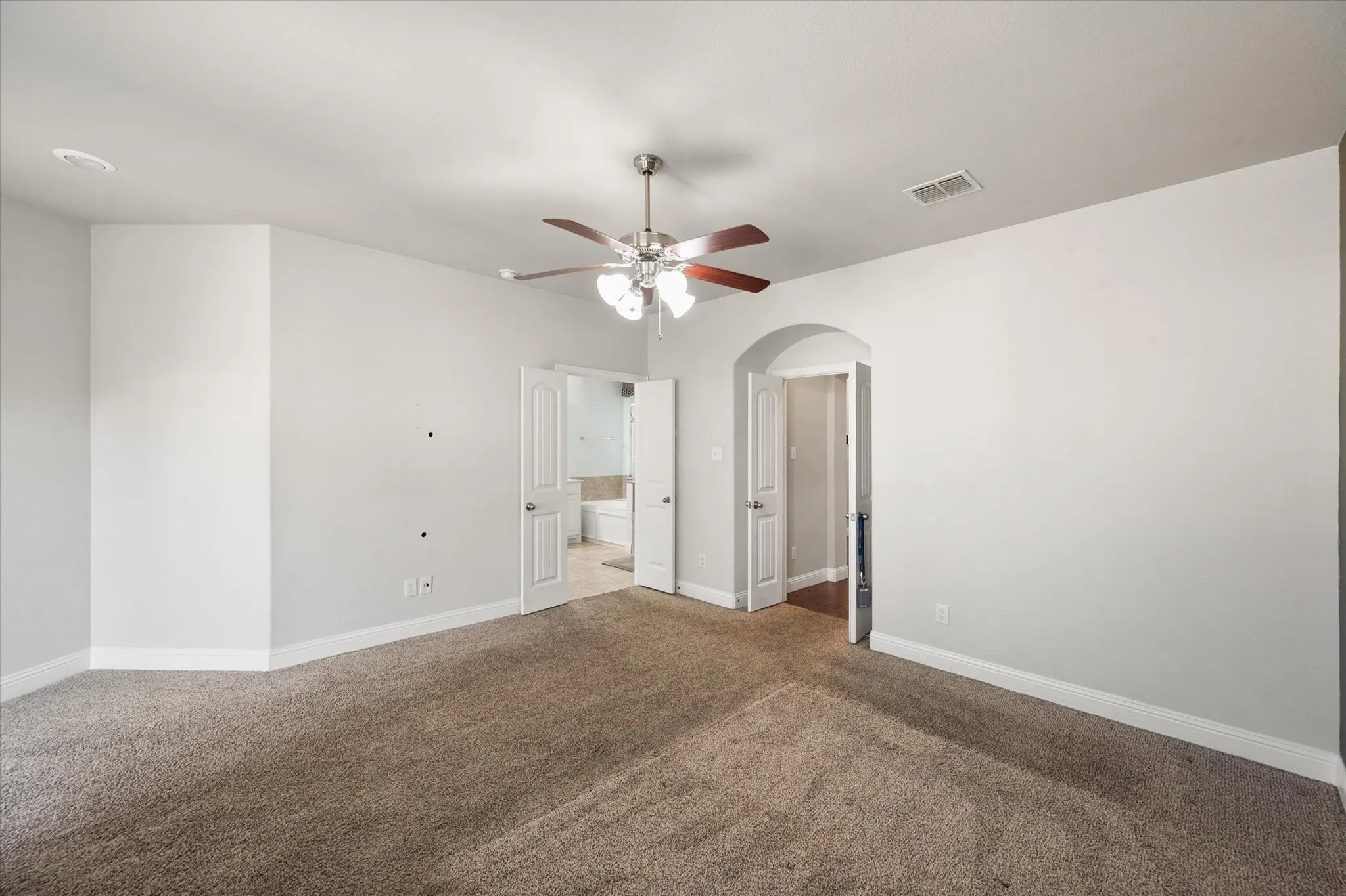 Condominium For Sale in Dallas County , 2630 Villa Di Lago 6, Grand Prairie, Texas 75054, 2 Bedroom, 2 Bathroom, 2 Garage spaces, 1,806 Sqft, built in 2014, mls#21377774, Real Estate Agent in Grand Prairie, Homes For Sale in Dallas county, Homes For Sale in Grand Prairie, Realtor in Grand Prairie Texas, Real Estate Brokerage Independent Realty Texas, Luminita Cordes Realtor