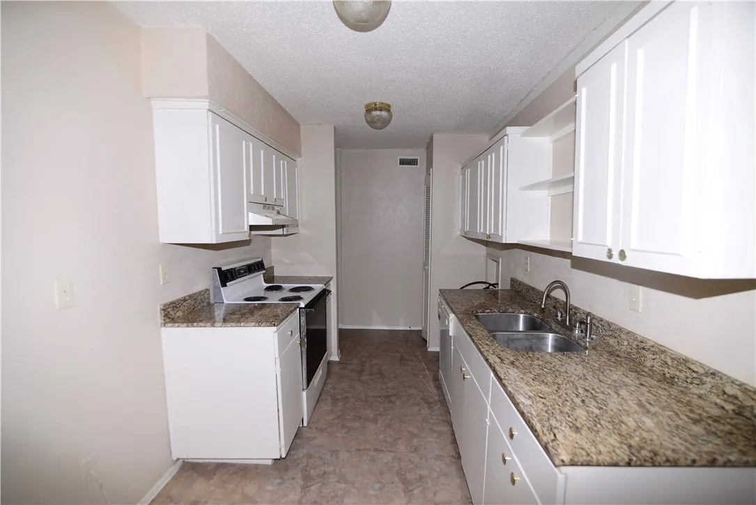 Single Family Residence For Sale in Collin County , 3437 Cherrywood Lane, Plano, Texas 75074, 3 Bedroom, 2 Bathroom, 1 Garage spaces, 1,501 Sqft, built in 1972, mls#21379038, Real Estate Agent in Plano, Homes For Sale in Collin county, Homes For Sale in Plano, Realtor in Plano Texas, Real Estate Brokerage Independent Realty Texas, Luminita Cordes Realtor
