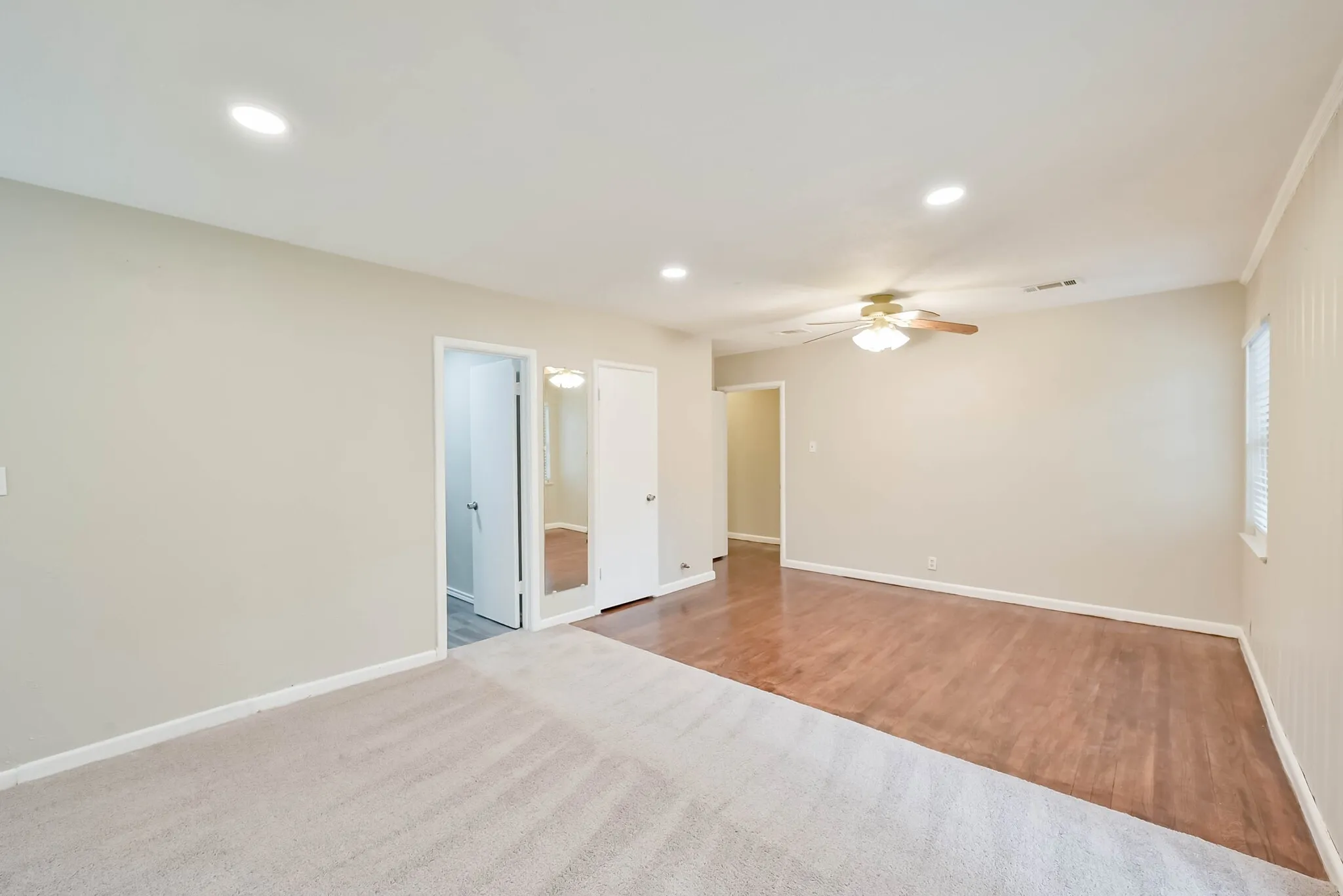 Single Family Residence For Sale in Tarrant County , 1122 W Park Row Drive, Arlington, Texas 76013, 3 Bedroom, 2 Bathroom, Garage spaces, 1,822 Sqft, built in 1950, mls#21367812, Real Estate Agent in Arlington, Homes For Sale in Tarrant county, Homes For Sale in Arlington, Realtor in Arlington Texas, Real Estate Brokerage Independent Realty Texas, Luminita Cordes Realtor