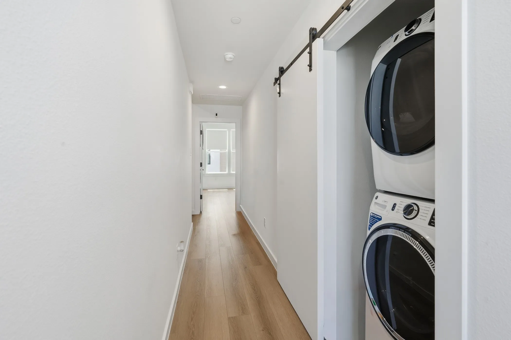 Townhouse For Rent in Dallas County , 1525 Pecos 102, Dallas, Texas 75204, 2 Bedroom, 3 Bathroom, 2 Garage spaces, 1,852 Sqft, built in 2025, mls#21379013, Real Estate Agent in Dallas, Homes For Rent in Dallas county, Homes For Rent in Dallas, Realtor in Dallas Texas, Real Estate Brokerage Independent Realty Texas, Luminita Cordes Realtor