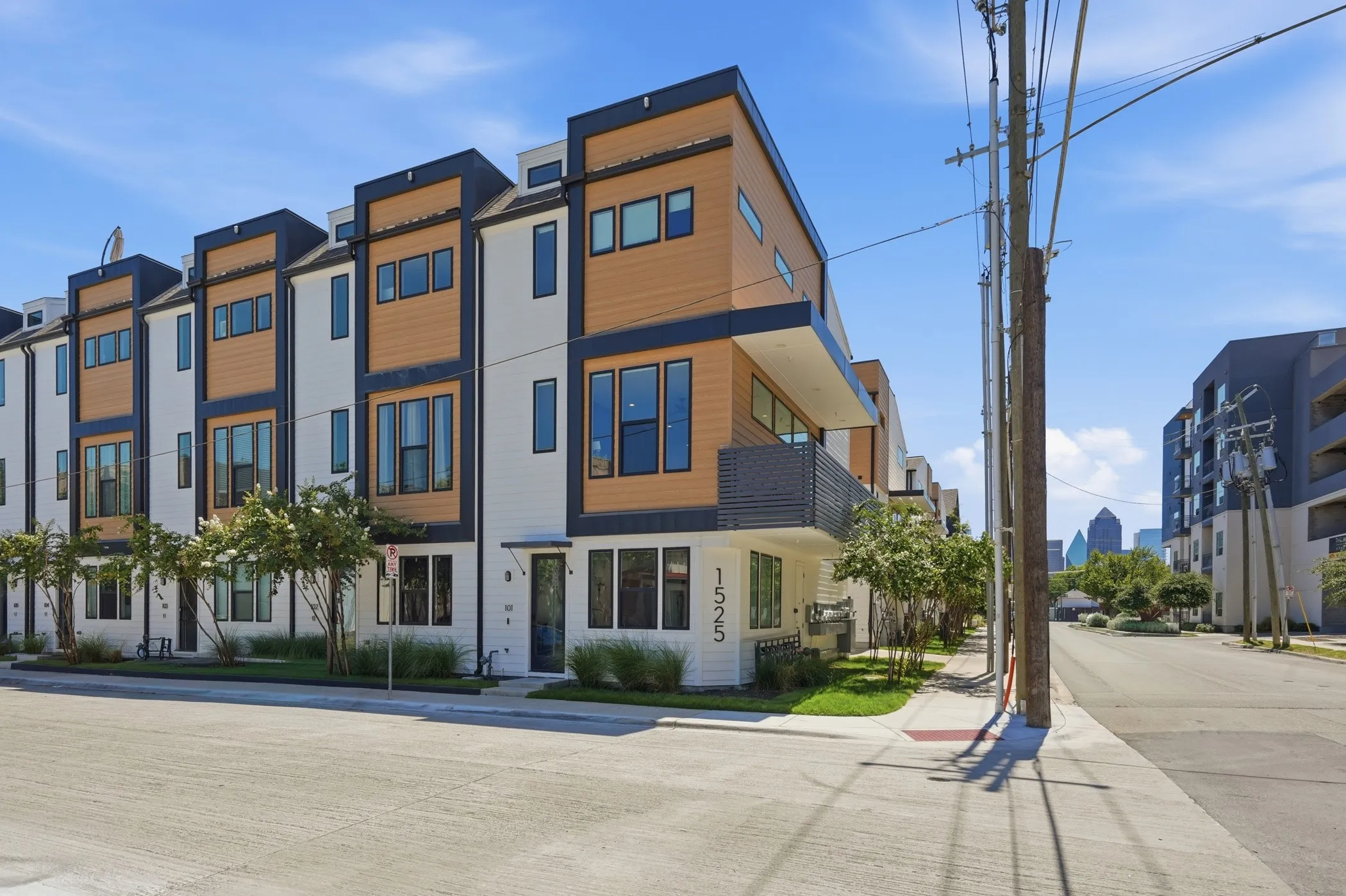Townhouse For Rent in Dallas County , 1525 Pecos 102, Dallas, Texas 75204, 2 Bedroom, 3 Bathroom, 2 Garage spaces, 1,852 Sqft, built in 2025, mls#21379013, Real Estate Agent in Dallas, Homes For Rent in Dallas county, Homes For Rent in Dallas, Realtor in Dallas Texas, Real Estate Brokerage Independent Realty Texas, Luminita Cordes Realtor