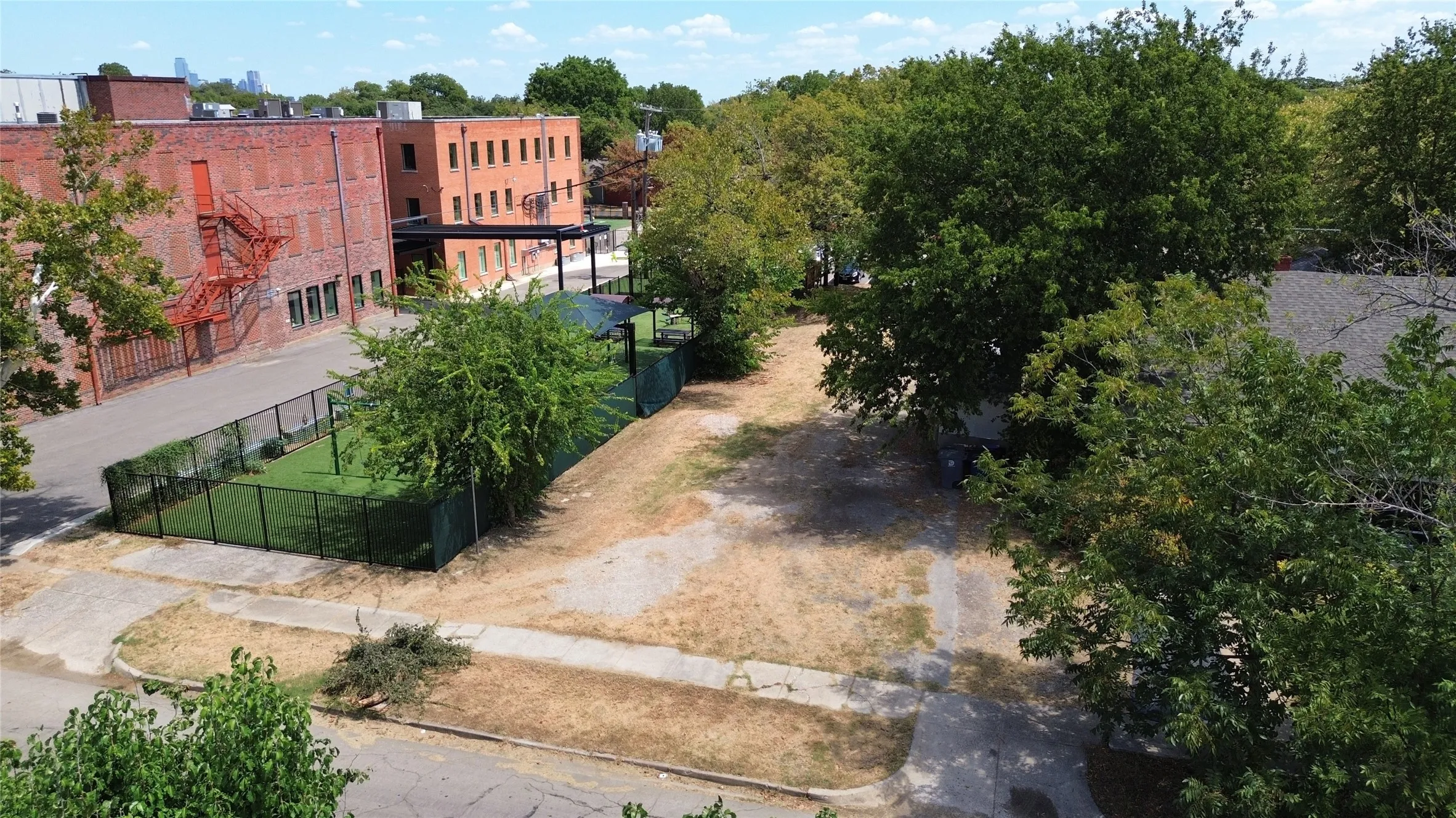 Improved Land For Sale in Dallas County , 118 S Brighton Avenue, Dallas, Texas 75208, 0, 0, Garage spaces, 0 Sqft, built in 0, mls#21374380, Real Estate Agent in Dallas, Homes For Sale in Dallas county, Homes For Sale in Dallas, Realtor in Dallas Texas, Real Estate Brokerage Independent Realty Texas, Luminita Cordes Realtor