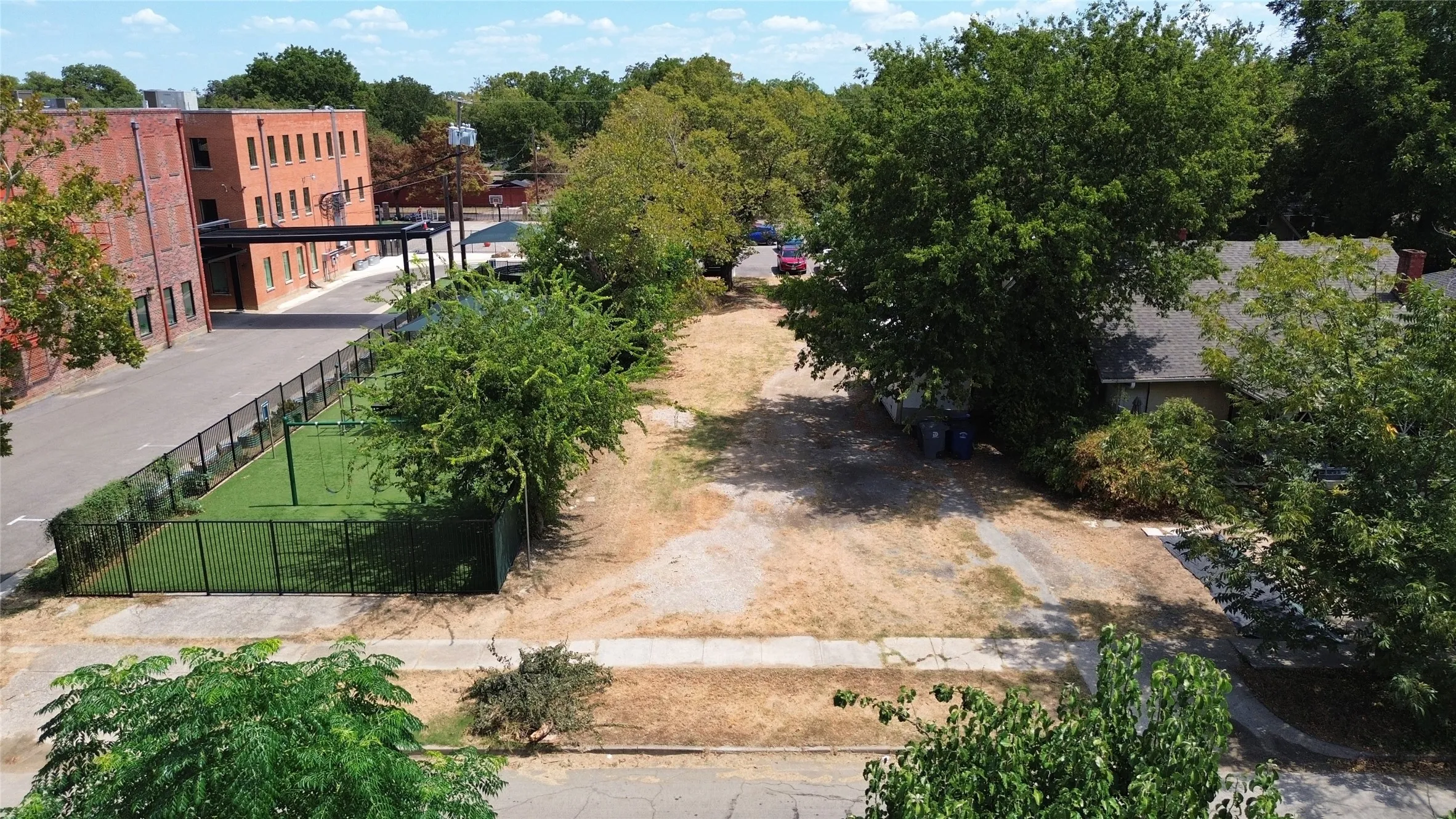 Improved Land For Sale in Dallas County , 118 S Brighton Avenue, Dallas, Texas 75208, 0, 0, Garage spaces, 0 Sqft, built in 0, mls#21374380, Real Estate Agent in Dallas, Homes For Sale in Dallas county, Homes For Sale in Dallas, Realtor in Dallas Texas, Real Estate Brokerage Independent Realty Texas, Luminita Cordes Realtor