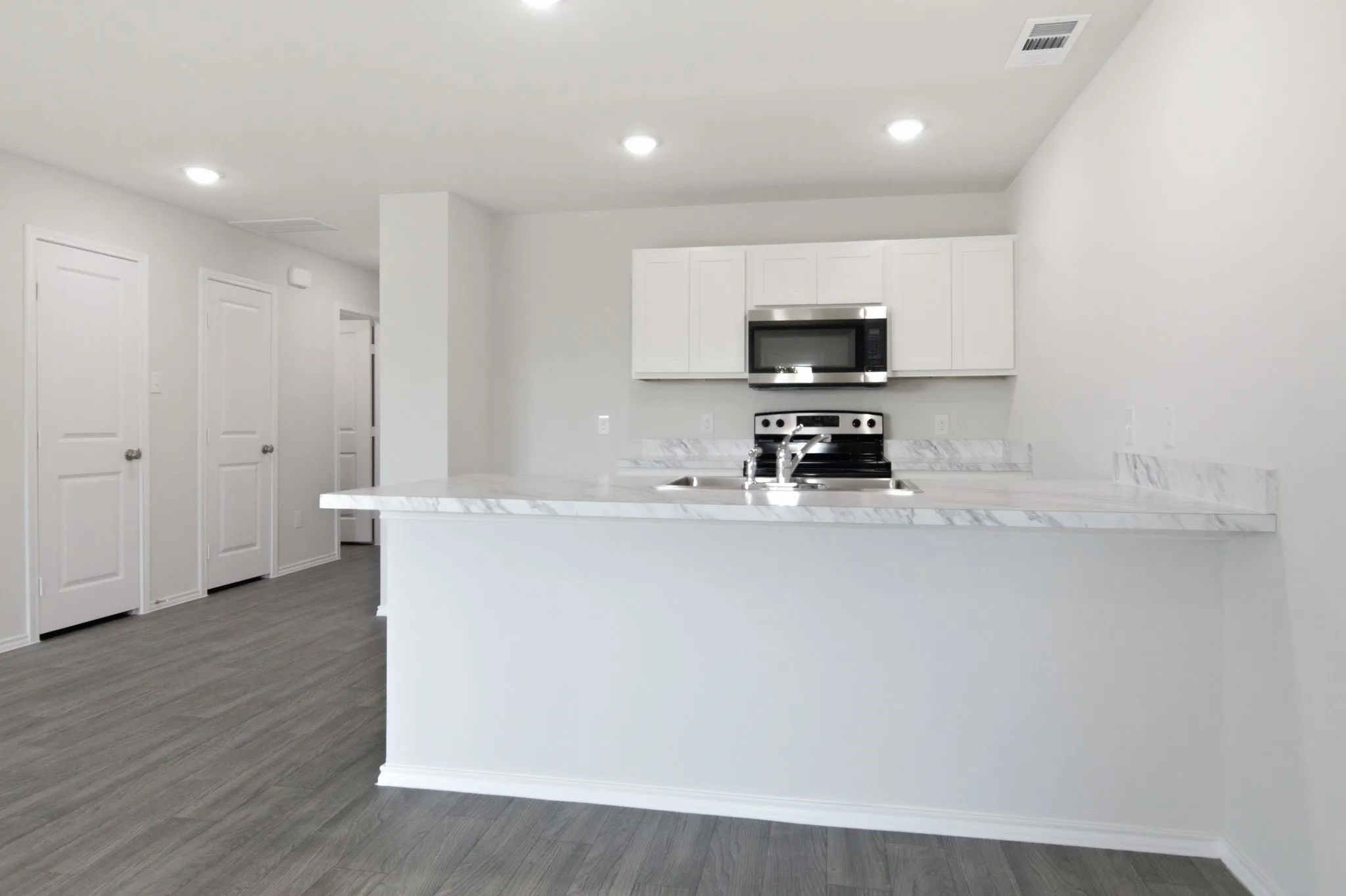 Single Family Residence For Rent in Hood County , 7350 Mistletoe Trail, Granbury, Texas 76048, 4 Bedroom, 4 Bathroom, 1 Garage spaces, 1,802 Sqft, built in 2025, mls#21376199, Real Estate Agent in Granbury, Homes For Rent in Hood county, Homes For Rent in Granbury, Realtor in Granbury Texas, Real Estate Brokerage Independent Realty Texas, Luminita Cordes Realtor