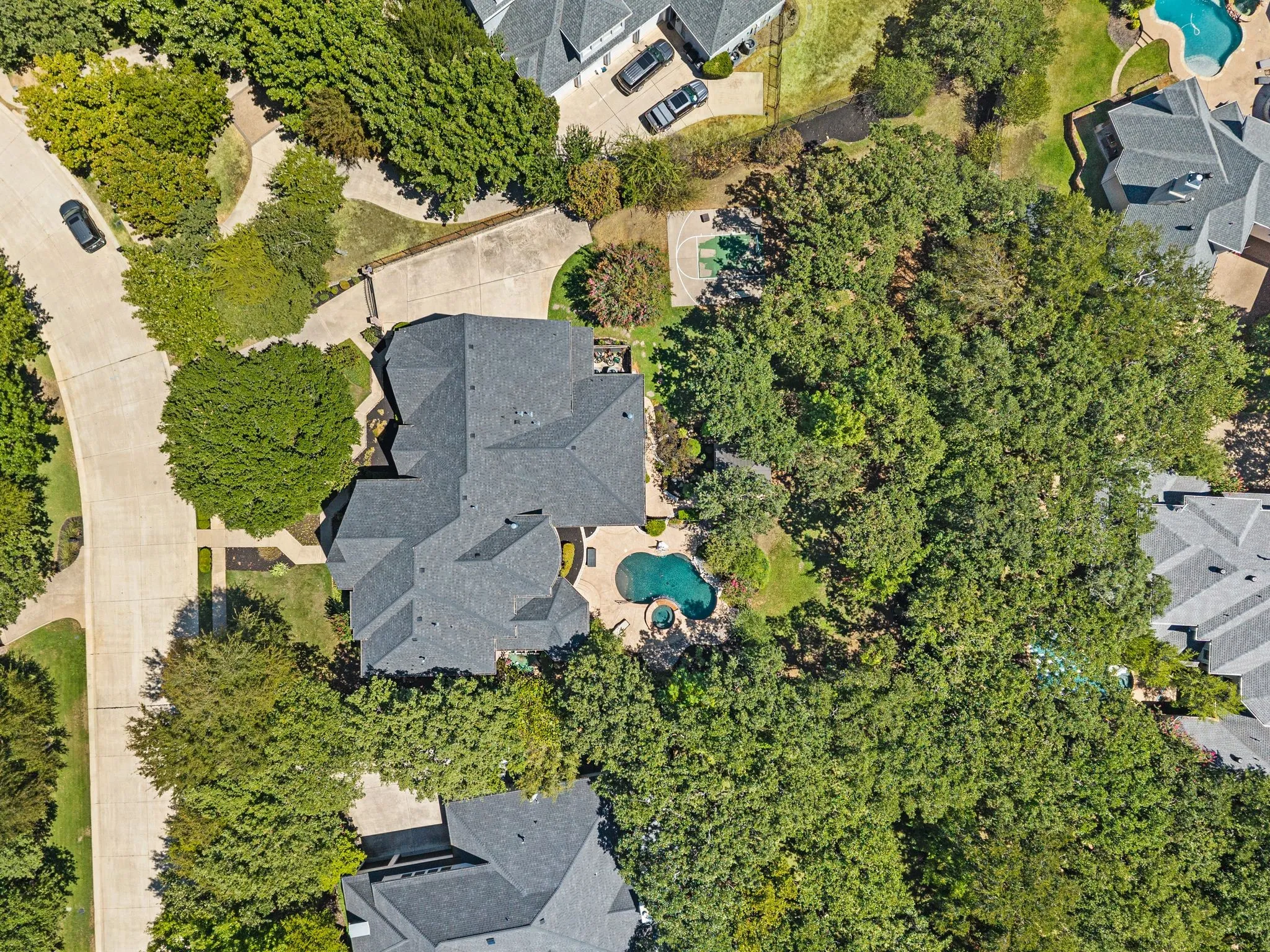 Single Family Residence For Sale in Tarrant County , 533 Round Hollow Lane, Southlake, Texas 76092, 5 Bedroom, 7 Bathroom, 4 Garage spaces, 5,923 Sqft, built in 2000, mls#21373738, Real Estate Agent in Southlake, Homes For Sale in Tarrant county, Homes For Sale in Southlake, Realtor in Southlake Texas, Real Estate Brokerage Independent Realty Texas, Luminita Cordes Realtor