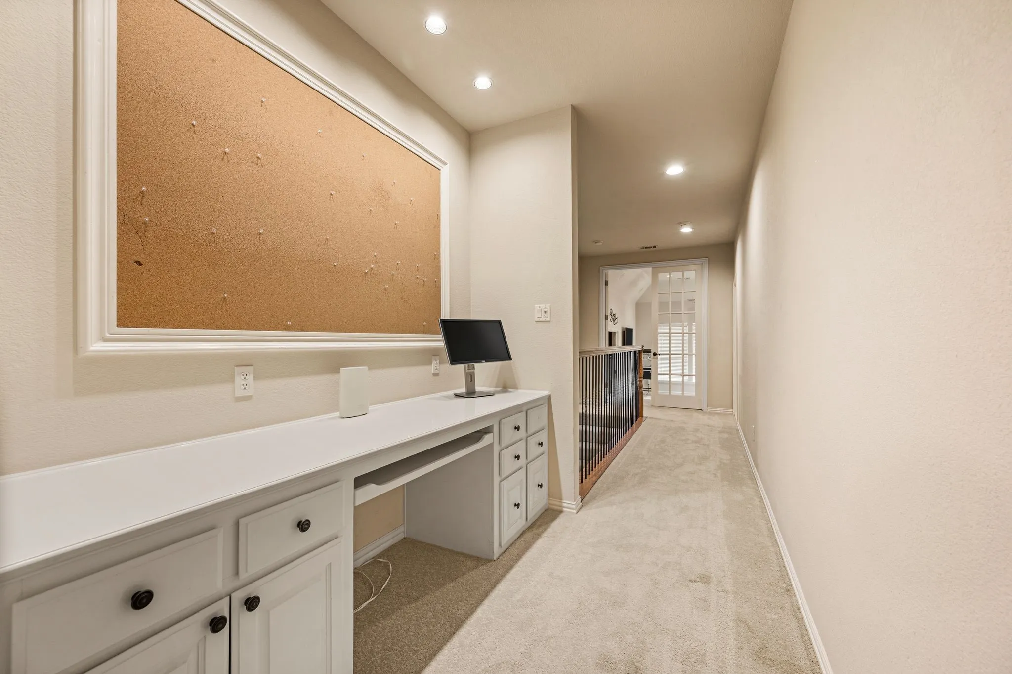 Single Family Residence For Sale in Tarrant County , 533 Round Hollow Lane, Southlake, Texas 76092, 5 Bedroom, 7 Bathroom, 4 Garage spaces, 5,923 Sqft, built in 2000, mls#21373738, Real Estate Agent in Southlake, Homes For Sale in Tarrant county, Homes For Sale in Southlake, Realtor in Southlake Texas, Real Estate Brokerage Independent Realty Texas, Luminita Cordes Realtor