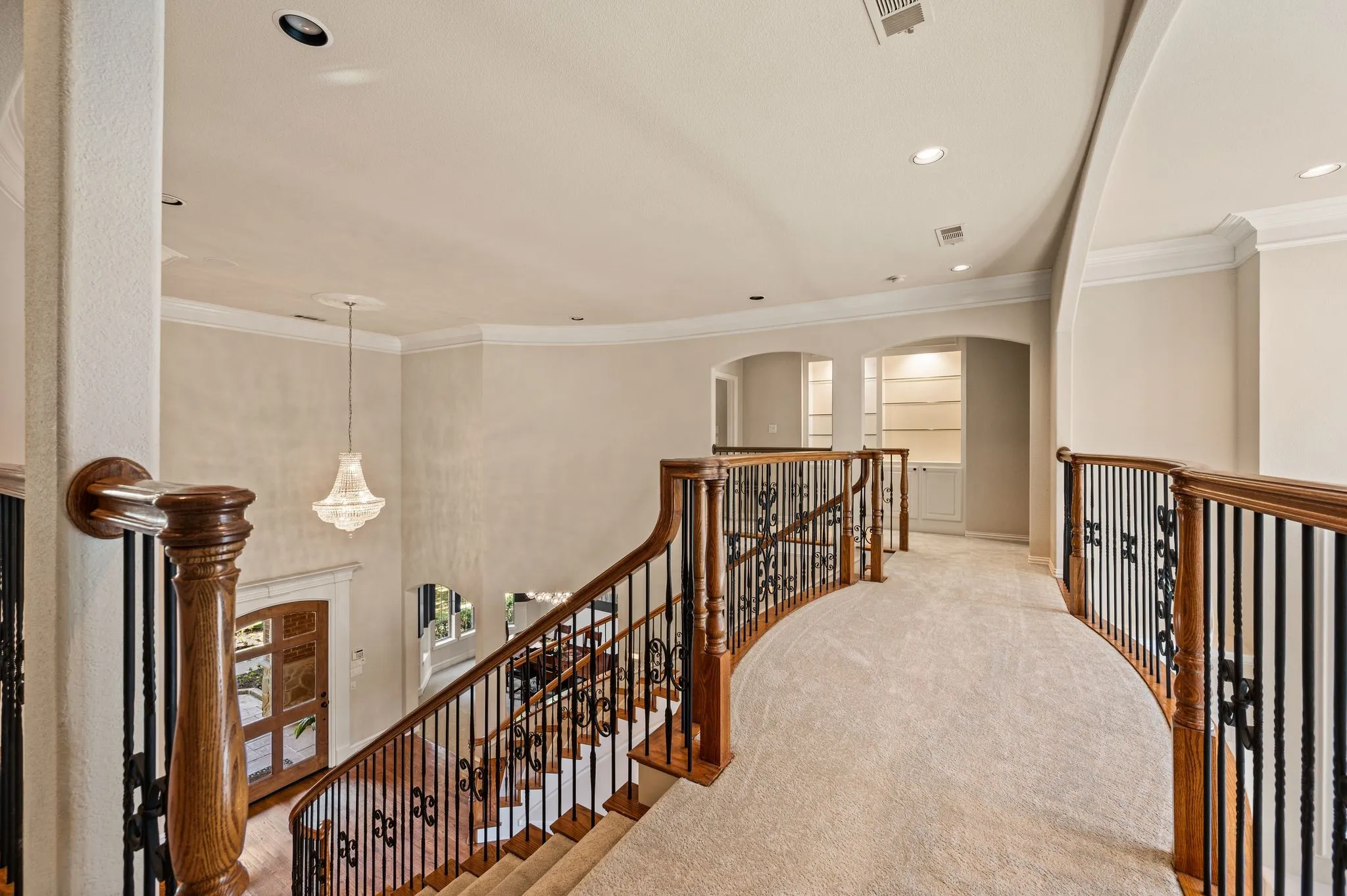 Single Family Residence For Sale in Tarrant County , 533 Round Hollow Lane, Southlake, Texas 76092, 5 Bedroom, 7 Bathroom, 4 Garage spaces, 5,923 Sqft, built in 2000, mls#21373738, Real Estate Agent in Southlake, Homes For Sale in Tarrant county, Homes For Sale in Southlake, Realtor in Southlake Texas, Real Estate Brokerage Independent Realty Texas, Luminita Cordes Realtor