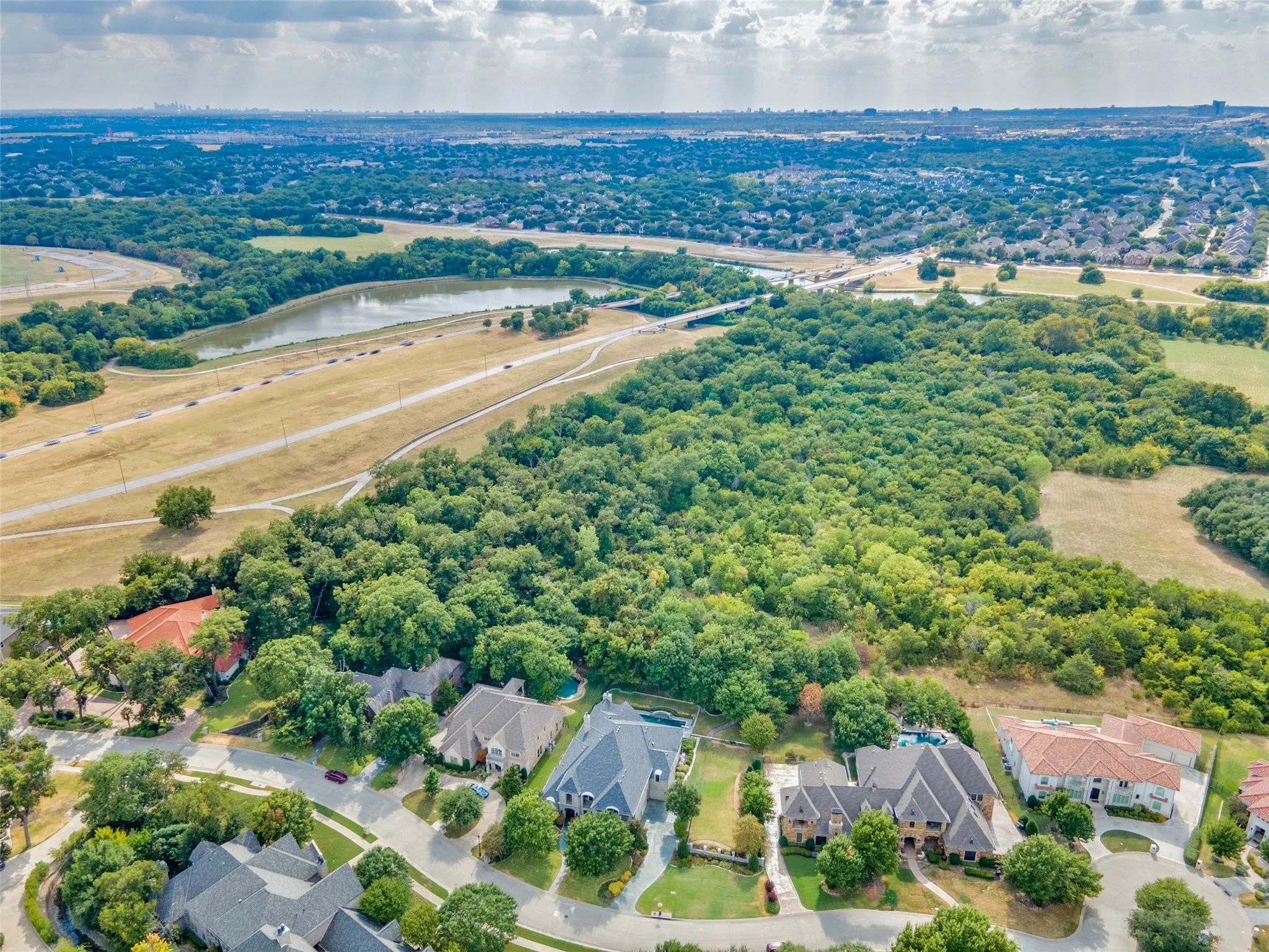Single Family Residence For Sale in Collin County , 3809 Cantera Lane, Richardson, Texas 75082, 4 Bedroom, 6 Bathroom, 4 Garage spaces, 6,184 Sqft, built in 2009, mls#21377353, Real Estate Agent in Richardson, Homes For Sale in Collin county, Homes For Sale in Richardson, Realtor in Richardson Texas, Real Estate Brokerage Independent Realty Texas, Luminita Cordes Realtor