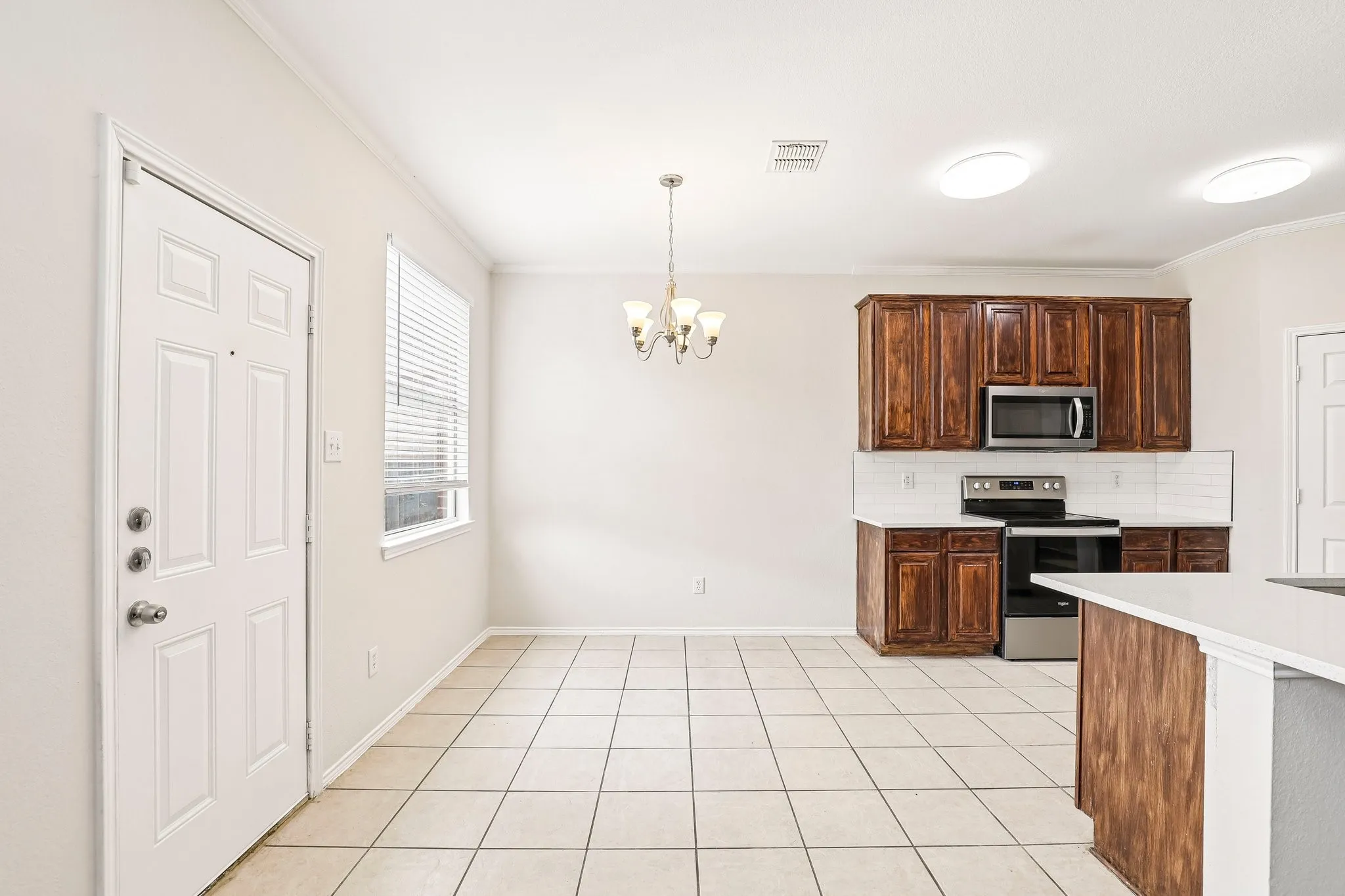 Single Family Residence For Sale in Dallas County , 4506 Stirling Drive, Garland, Texas 75043, 4 Bedroom, 3 Bathroom, 2 Garage spaces, 2,628 Sqft, built in 2001, mls#21378572, Real Estate Agent in Garland, Homes For Sale in Dallas county, Homes For Sale in Garland, Realtor in Garland Texas, Real Estate Brokerage Independent Realty Texas, Luminita Cordes Realtor
