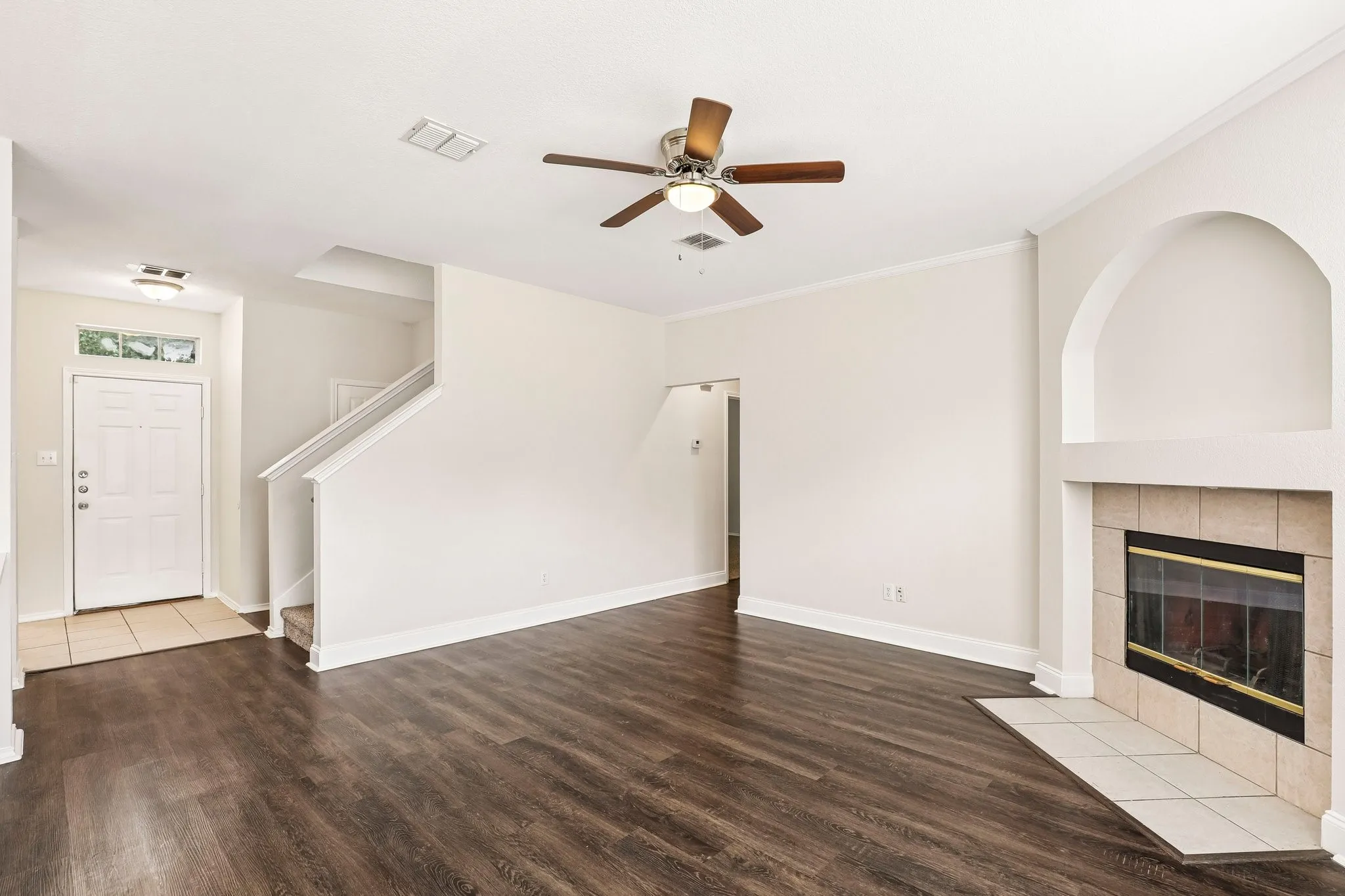 Single Family Residence For Sale in Dallas County , 4506 Stirling Drive, Garland, Texas 75043, 4 Bedroom, 3 Bathroom, 2 Garage spaces, 2,628 Sqft, built in 2001, mls#21378572, Real Estate Agent in Garland, Homes For Sale in Dallas county, Homes For Sale in Garland, Realtor in Garland Texas, Real Estate Brokerage Independent Realty Texas, Luminita Cordes Realtor