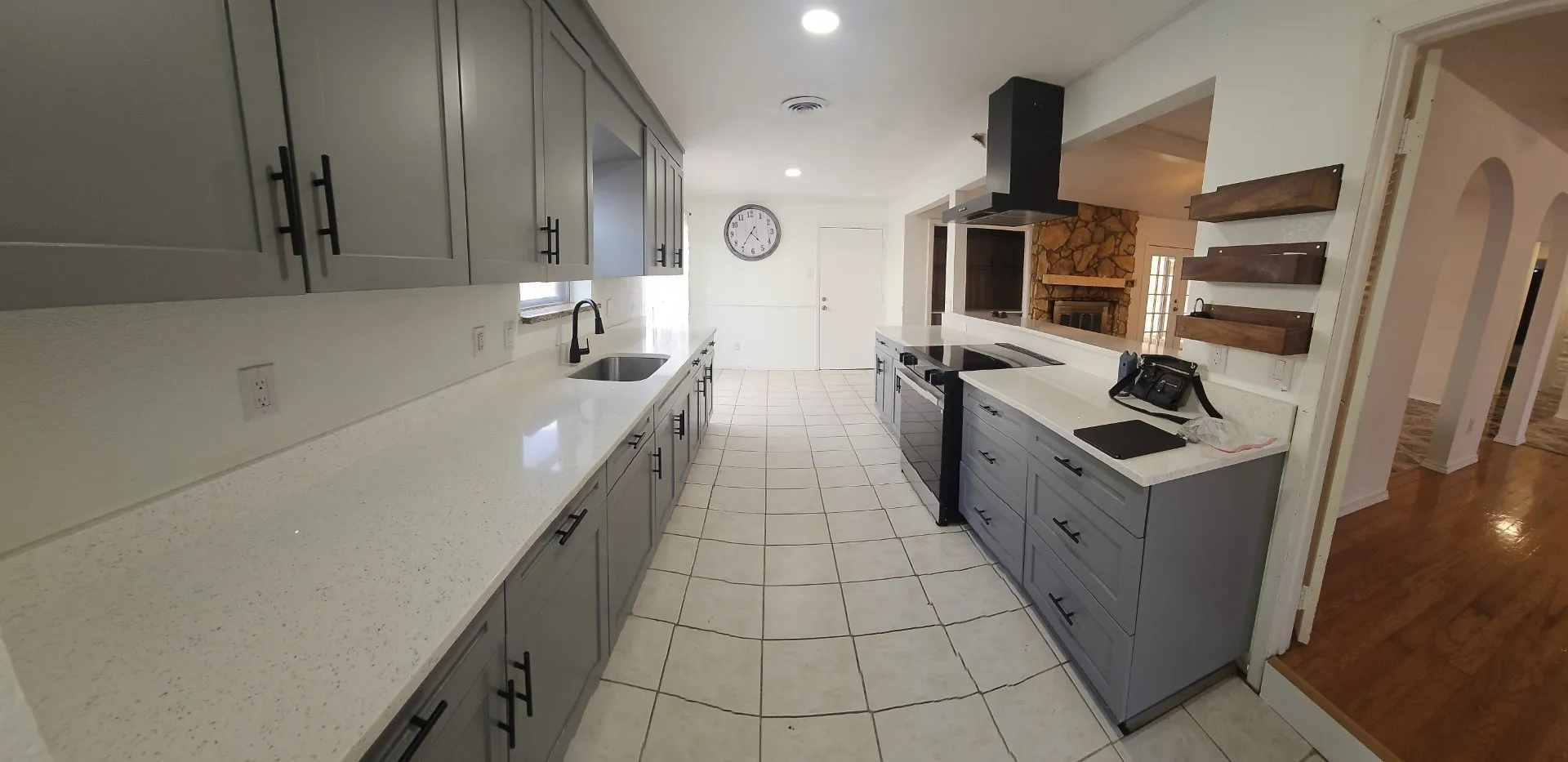 Single Family Residence For Rent in Dallas County , 1806 Goliad Drive, Garland, Texas 75042, 4 Bedroom, 2 Bathroom, Garage spaces, 2,233 Sqft, built in 1975, mls#21379076, Real Estate Agent in Garland, Homes For Rent in Dallas county, Homes For Rent in Garland, Realtor in Garland Texas, Real Estate Brokerage Independent Realty Texas, Luminita Cordes Realtor