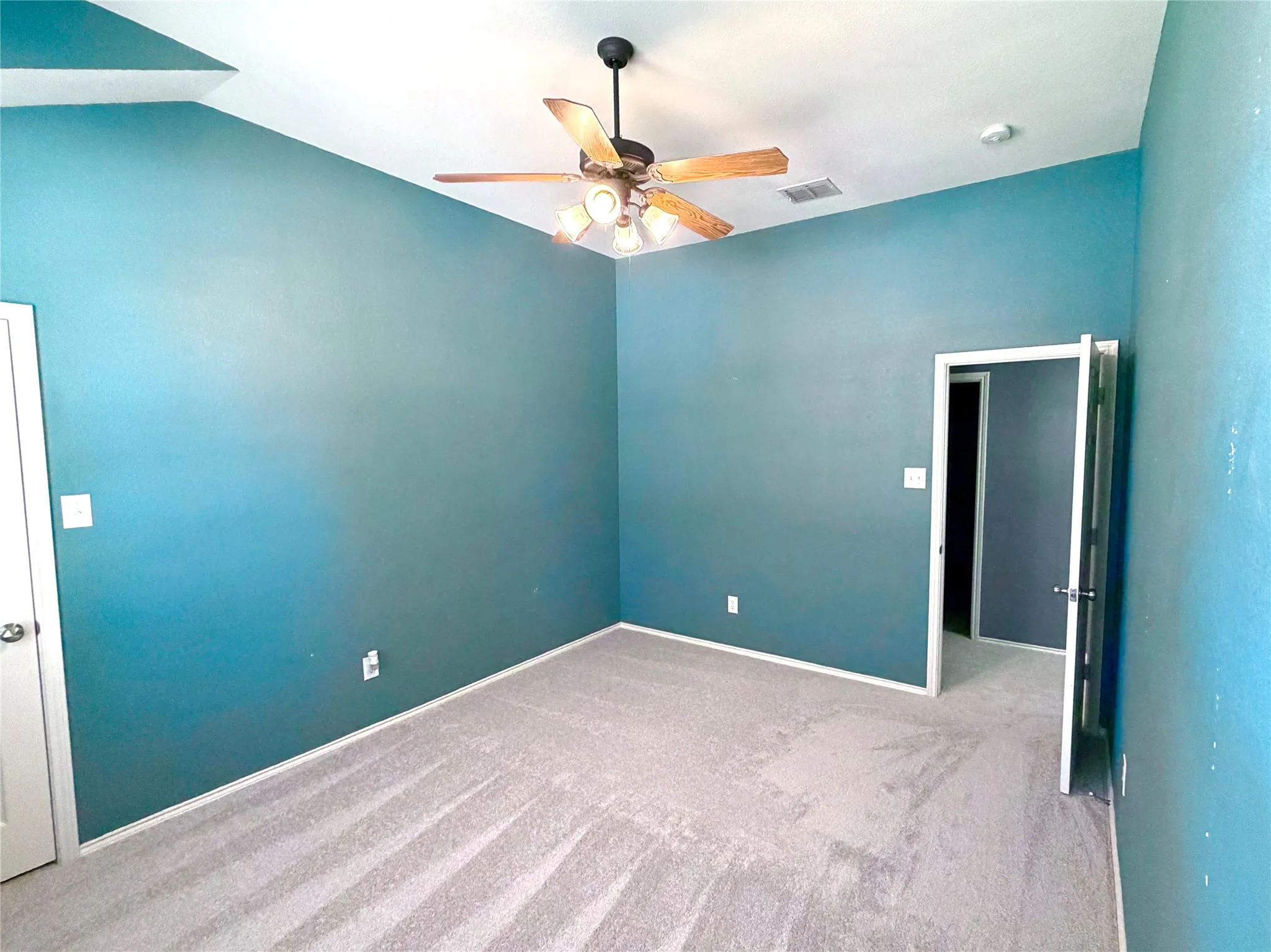 Single Family Residence For Sale in Tarrant County , 10356 Bradshaw Drive, Fort Worth, Texas 76108, 3 Bedroom, 2 Bathroom, 2 Garage spaces, 1,700 Sqft, built in 2008, mls#21374313, Real Estate Agent in Fort Worth, Homes For Sale in Tarrant county, Homes For Sale in Fort Worth, Realtor in Fort Worth Texas, Real Estate Brokerage Independent Realty Texas, Luminita Cordes Realtor