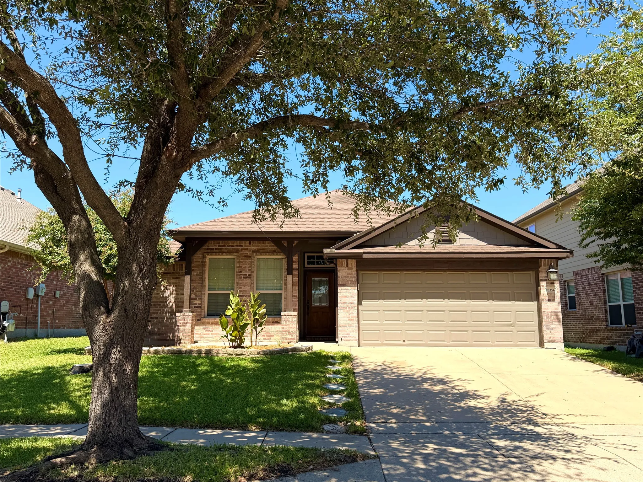 Single Family Residence For Sale in Tarrant County , 10356 Bradshaw Drive, Fort Worth, Texas 76108, 3 Bedroom, 2 Bathroom, 2 Garage spaces, 1,700 Sqft, built in 2008, mls#21374313, Real Estate Agent in Fort Worth, Homes For Sale in Tarrant county, Homes For Sale in Fort Worth, Realtor in Fort Worth Texas, Real Estate Brokerage Independent Realty Texas, Luminita Cordes Realtor