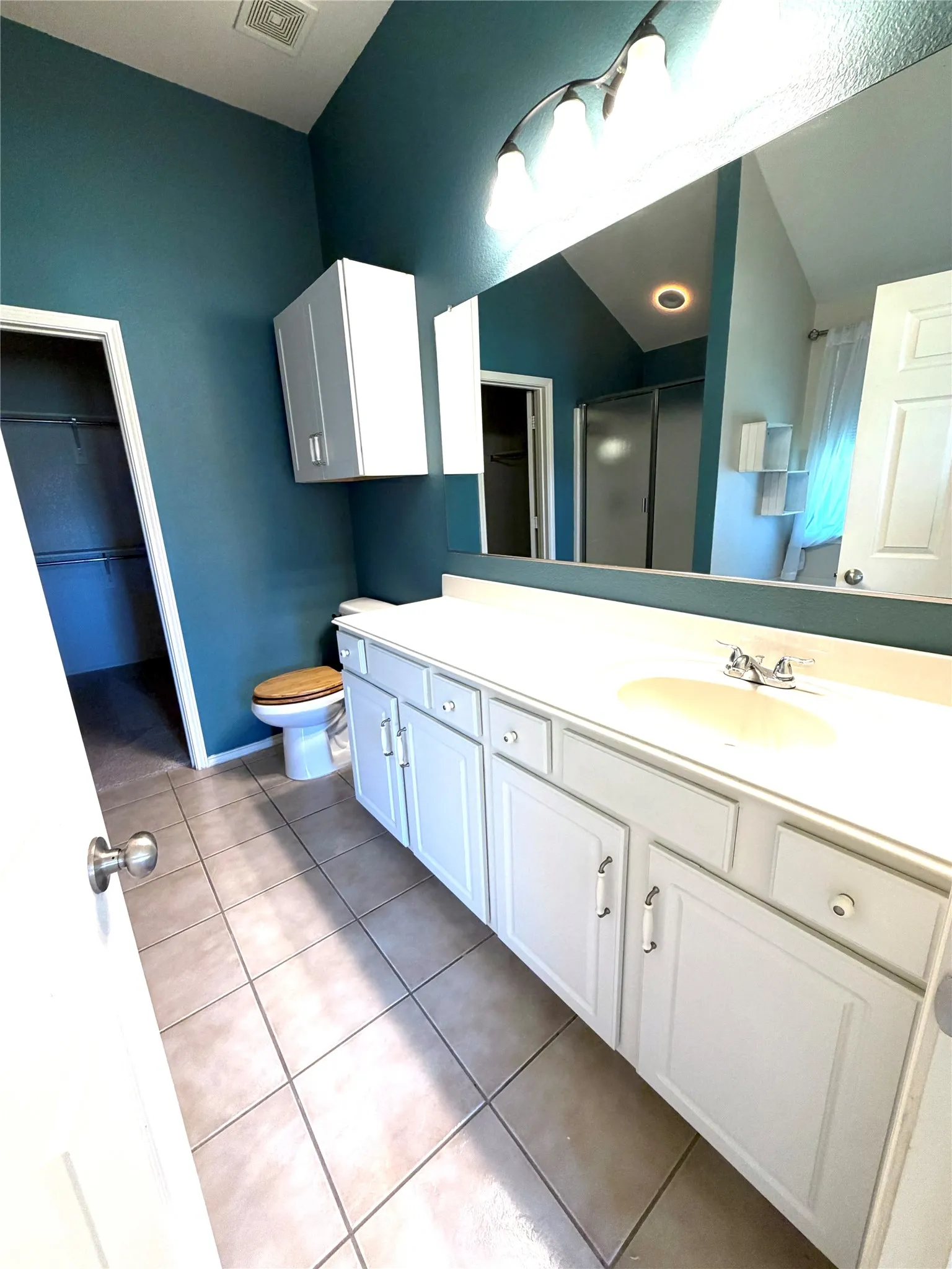 Single Family Residence For Sale in Tarrant County , 10356 Bradshaw Drive, Fort Worth, Texas 76108, 3 Bedroom, 2 Bathroom, 2 Garage spaces, 1,700 Sqft, built in 2008, mls#21374313, Real Estate Agent in Fort Worth, Homes For Sale in Tarrant county, Homes For Sale in Fort Worth, Realtor in Fort Worth Texas, Real Estate Brokerage Independent Realty Texas, Luminita Cordes Realtor