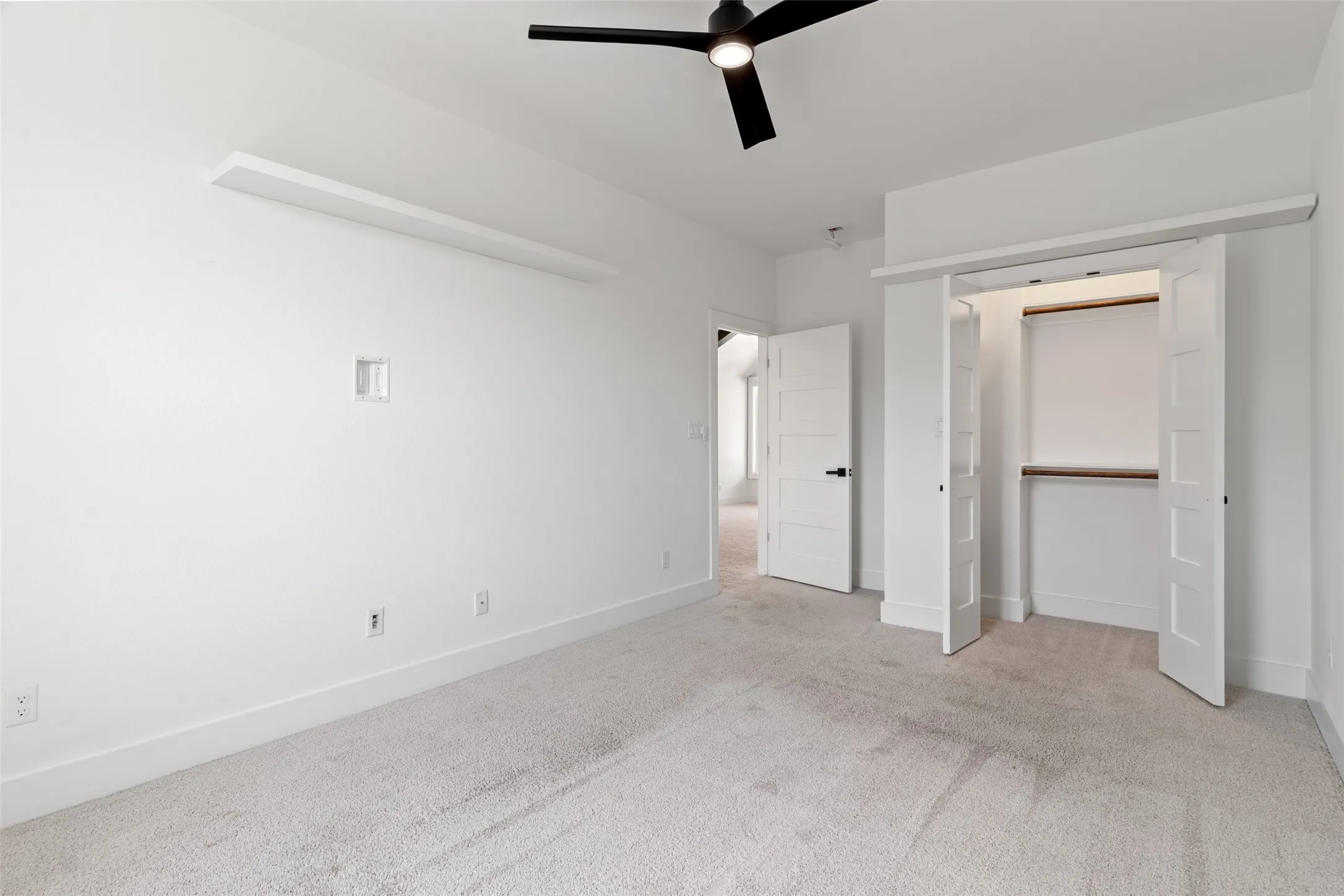Single Family Residence For Sale in Tarrant County , 9053 Quarry Hill Court, Fort Worth, Texas 76179, 4 Bedroom, 3 Bathroom, 2 Garage spaces, 2,702 Sqft, built in 2021, mls#21377084, Real Estate Agent in Fort Worth, Homes For Sale in Tarrant county, Homes For Sale in Fort Worth, Realtor in Fort Worth Texas, Real Estate Brokerage Independent Realty Texas, Luminita Cordes Realtor