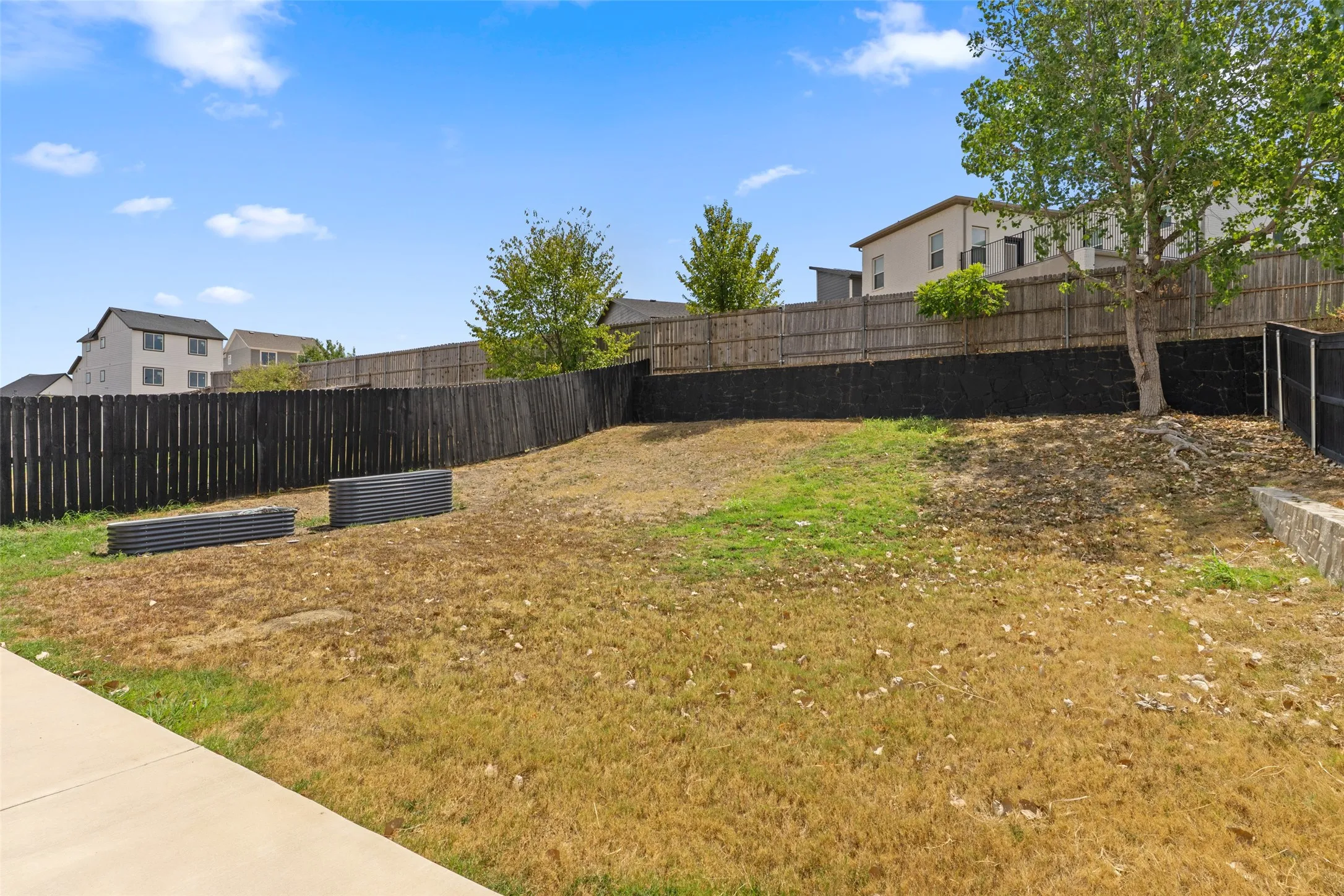 Single Family Residence For Sale in Tarrant County , 9053 Quarry Hill Court, Fort Worth, Texas 76179, 4 Bedroom, 3 Bathroom, 2 Garage spaces, 2,702 Sqft, built in 2021, mls#21377084, Real Estate Agent in Fort Worth, Homes For Sale in Tarrant county, Homes For Sale in Fort Worth, Realtor in Fort Worth Texas, Real Estate Brokerage Independent Realty Texas, Luminita Cordes Realtor