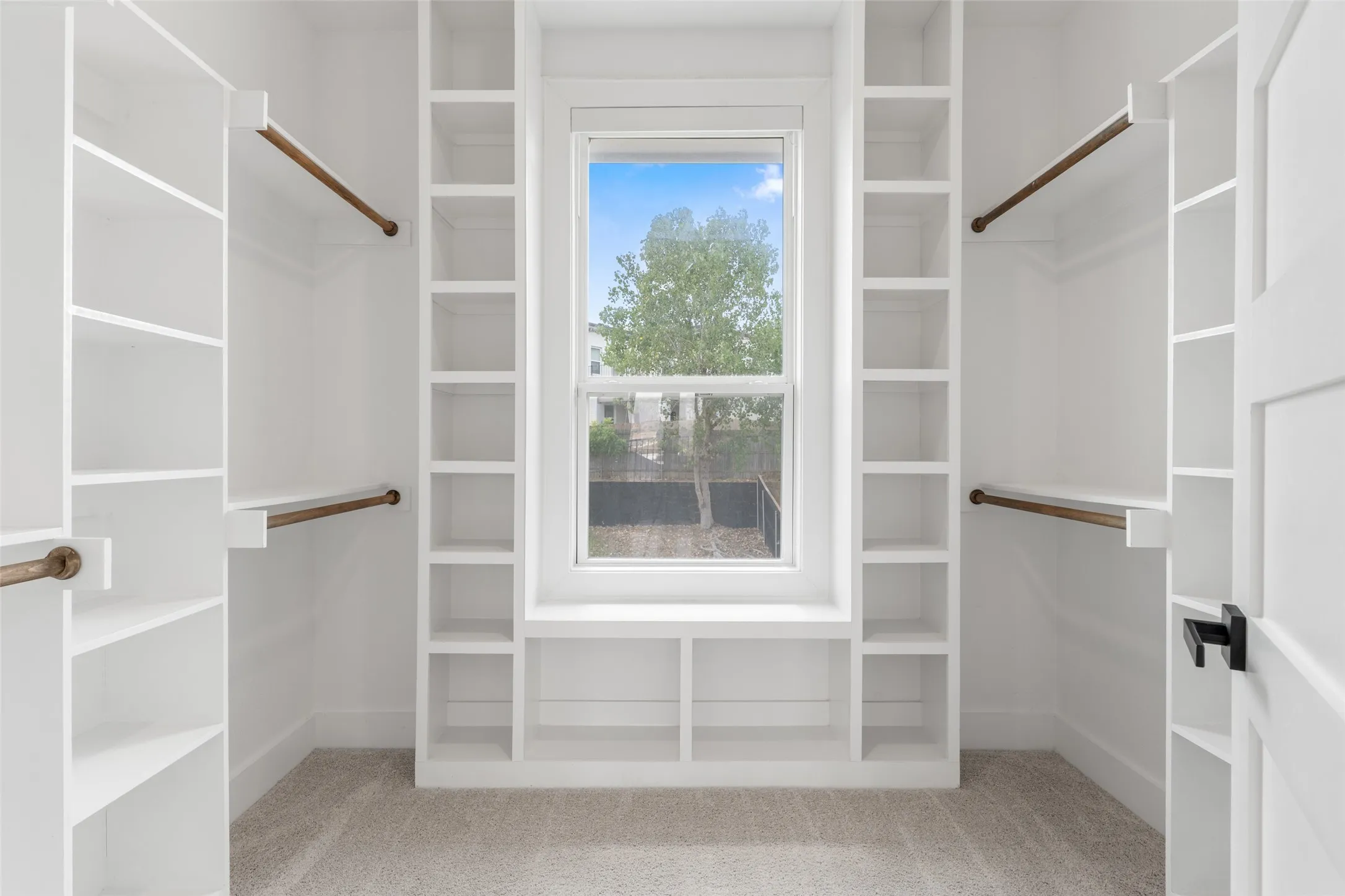 Single Family Residence For Sale in Tarrant County , 9053 Quarry Hill Court, Fort Worth, Texas 76179, 4 Bedroom, 3 Bathroom, 2 Garage spaces, 2,702 Sqft, built in 2021, mls#21377084, Real Estate Agent in Fort Worth, Homes For Sale in Tarrant county, Homes For Sale in Fort Worth, Realtor in Fort Worth Texas, Real Estate Brokerage Independent Realty Texas, Luminita Cordes Realtor