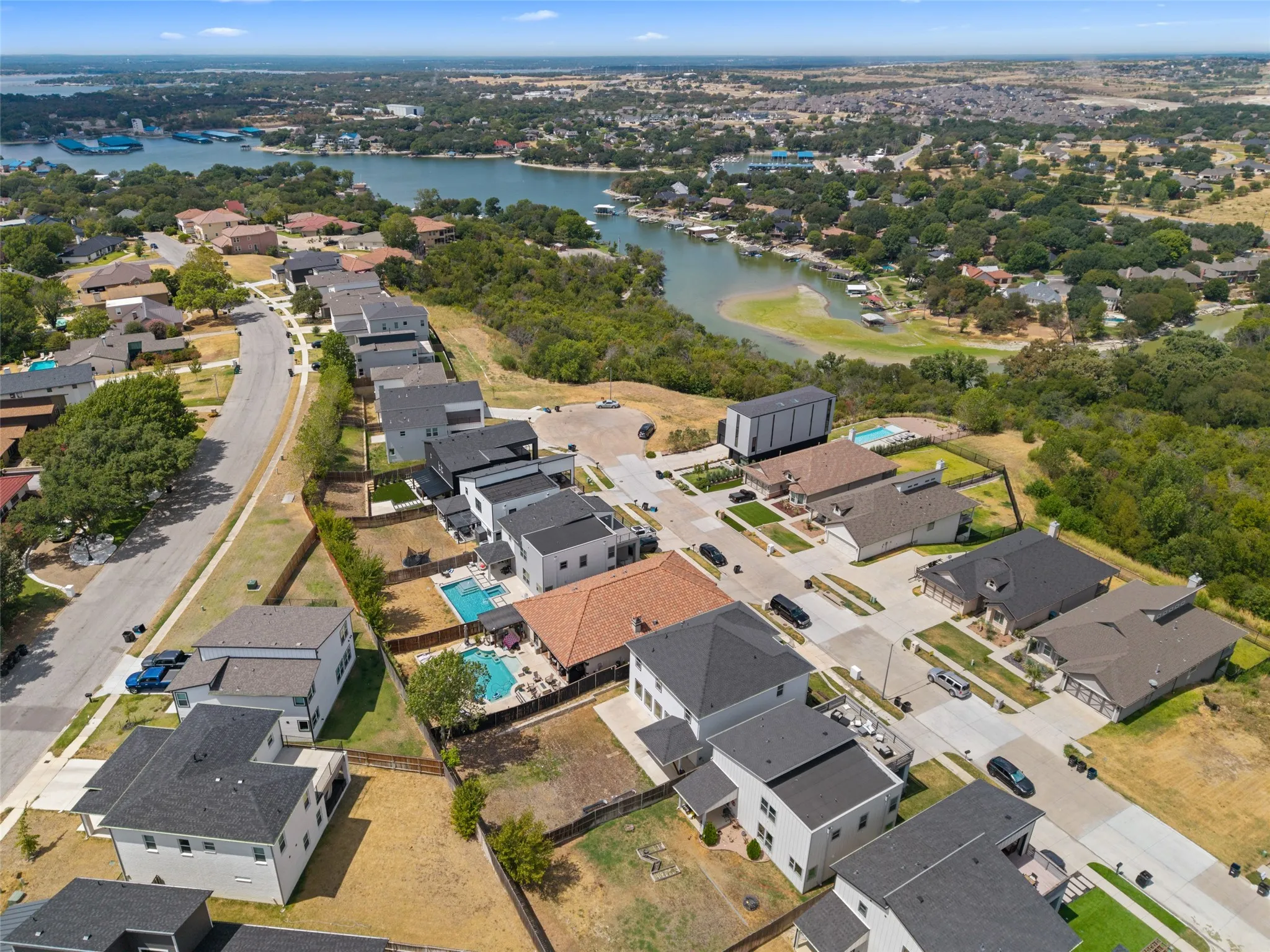 Single Family Residence For Sale in Tarrant County , 9053 Quarry Hill Court, Fort Worth, Texas 76179, 4 Bedroom, 3 Bathroom, 2 Garage spaces, 2,702 Sqft, built in 2021, mls#21377084, Real Estate Agent in Fort Worth, Homes For Sale in Tarrant county, Homes For Sale in Fort Worth, Realtor in Fort Worth Texas, Real Estate Brokerage Independent Realty Texas, Luminita Cordes Realtor