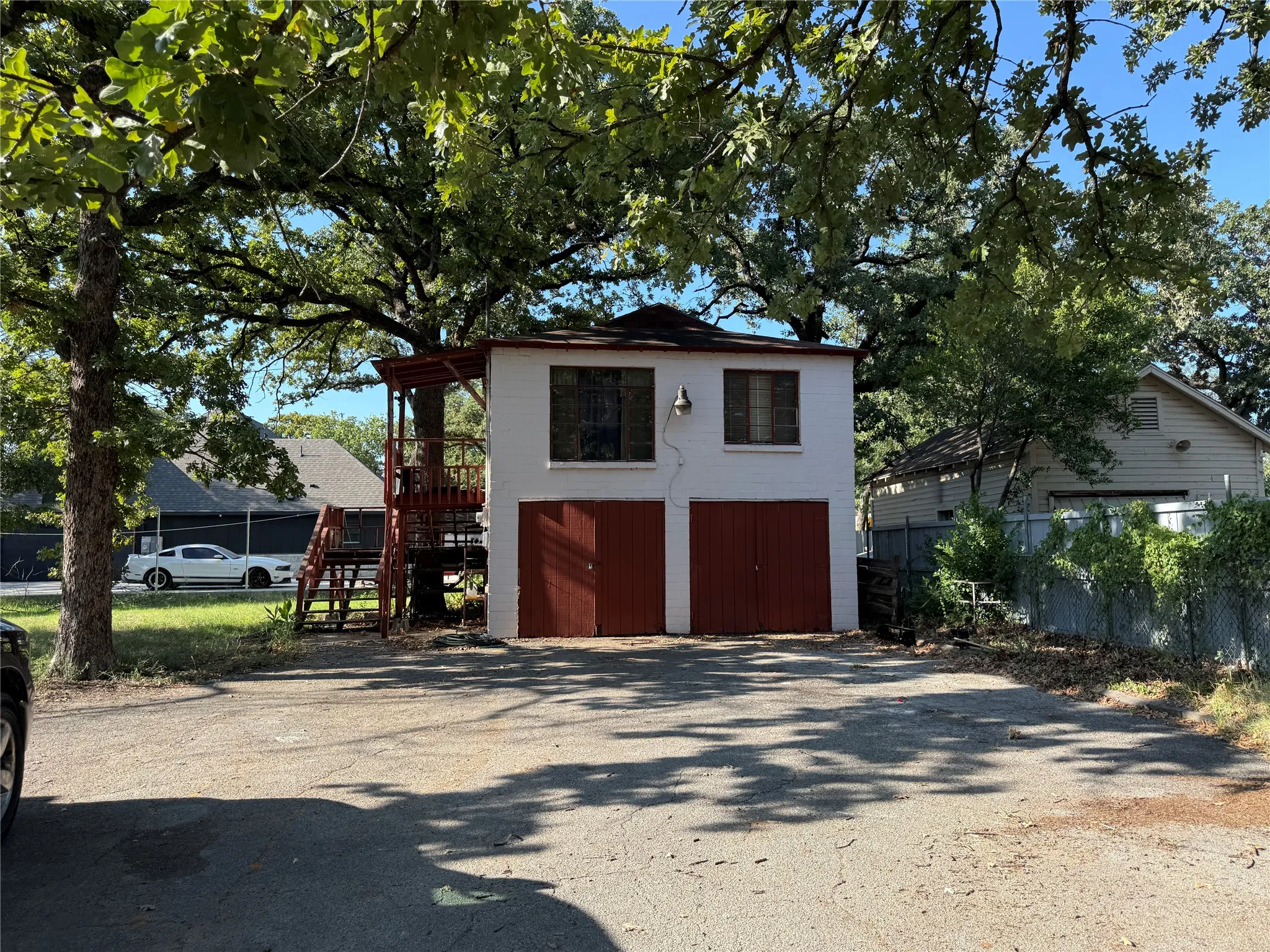Single Family Residence For Sale in Tarrant County , 2939 Field Street, Haltom City, Texas 76117, 4 Bedroom, 3 Bathroom, 2 Garage spaces, 1,740 Sqft, built in 1953, mls#21379054, Real Estate Agent in Haltom City, Homes For Sale in Tarrant county, Homes For Sale in Haltom City, Realtor in Haltom City Texas, Real Estate Brokerage Independent Realty Texas, Luminita Cordes Realtor