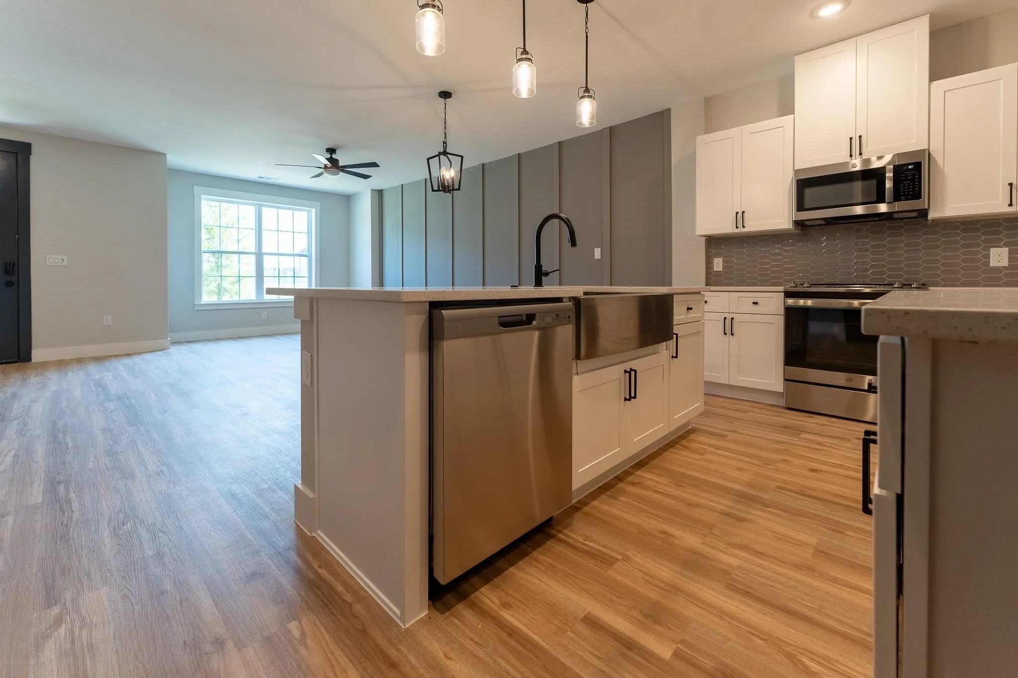 Townhouse For Rent in Collin County , 1744 Palladio Loop, Princeton, Texas 75407, 3 Bedroom, 4 Bathroom, 2 Garage spaces, 1,944 Sqft, built in 2023, mls#21378559, Real Estate Agent in Princeton, Homes For Rent in Collin county, Homes For Rent in Princeton, Realtor in Princeton Texas, Real Estate Brokerage Independent Realty Texas, Luminita Cordes Realtor