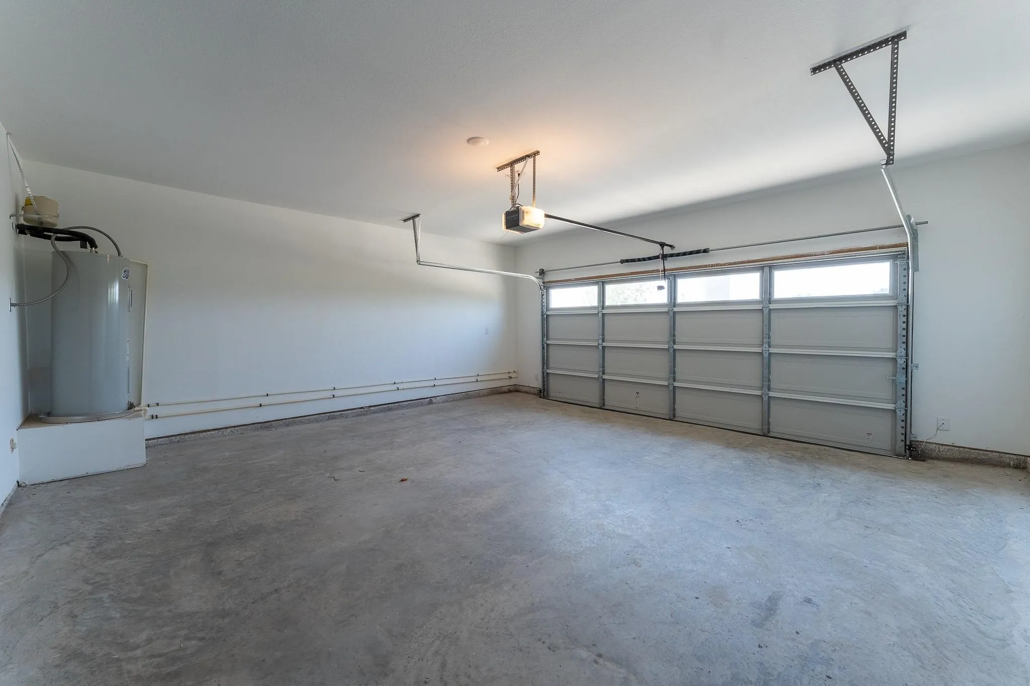 Townhouse For Rent in Collin County , 1744 Palladio Loop, Princeton, Texas 75407, 3 Bedroom, 4 Bathroom, 2 Garage spaces, 1,944 Sqft, built in 2023, mls#21378559, Real Estate Agent in Princeton, Homes For Rent in Collin county, Homes For Rent in Princeton, Realtor in Princeton Texas, Real Estate Brokerage Independent Realty Texas, Luminita Cordes Realtor