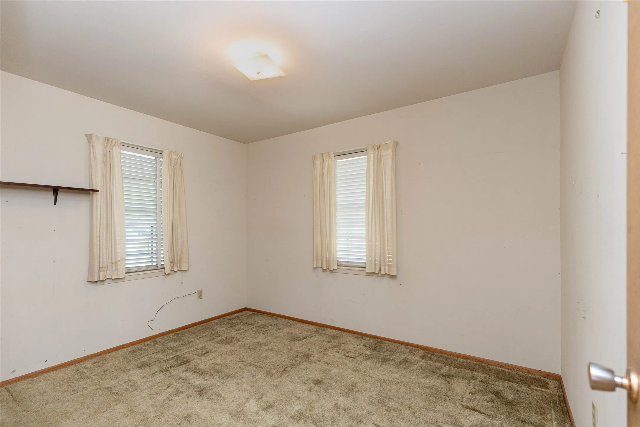 Single Family Residence For Sale in Mc Lennan County , 736 N 57th Street, Waco, Texas 76710, 3 Bedroom, 2 Bathroom, 2 Garage spaces, 1,379 Sqft, built in 1961, mls#21379060, Real Estate Agent in Waco, Homes For Sale in Mc Lennan county, Homes For Sale in Waco, Realtor in Waco Texas, Real Estate Brokerage Independent Realty Texas, Luminita Cordes Realtor
