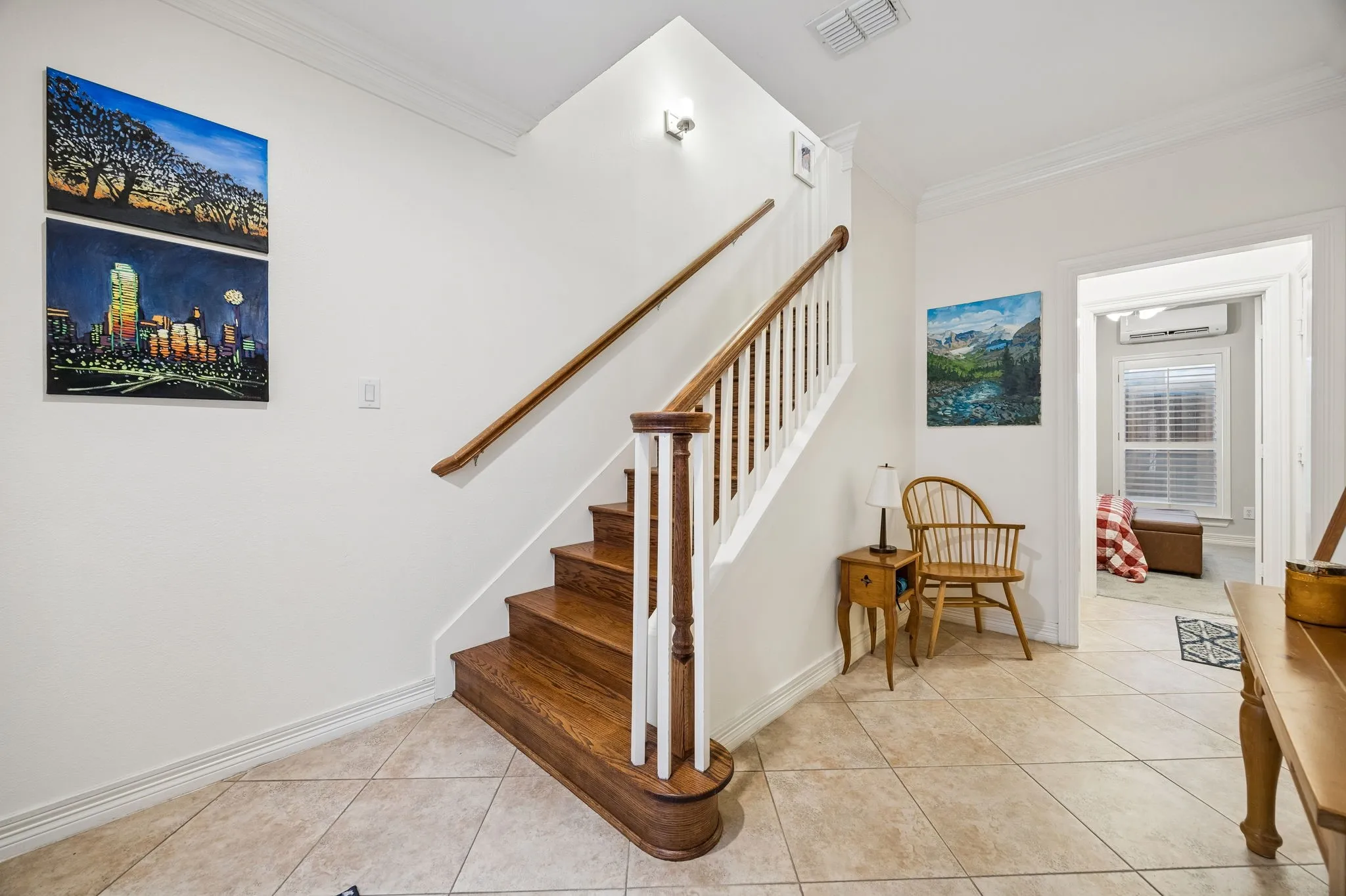 Townhouse For Sale in Dallas County , 3610 Gillespie Street 1, Dallas, Texas 75219, 3 Bedroom, 4 Bathroom, 2 Garage spaces, 2,136 Sqft, built in 2004, mls#21377581, Real Estate Agent in Dallas, Homes For Sale in Dallas county, Homes For Sale in Dallas, Realtor in Dallas Texas, Real Estate Brokerage Independent Realty Texas, Luminita Cordes Realtor