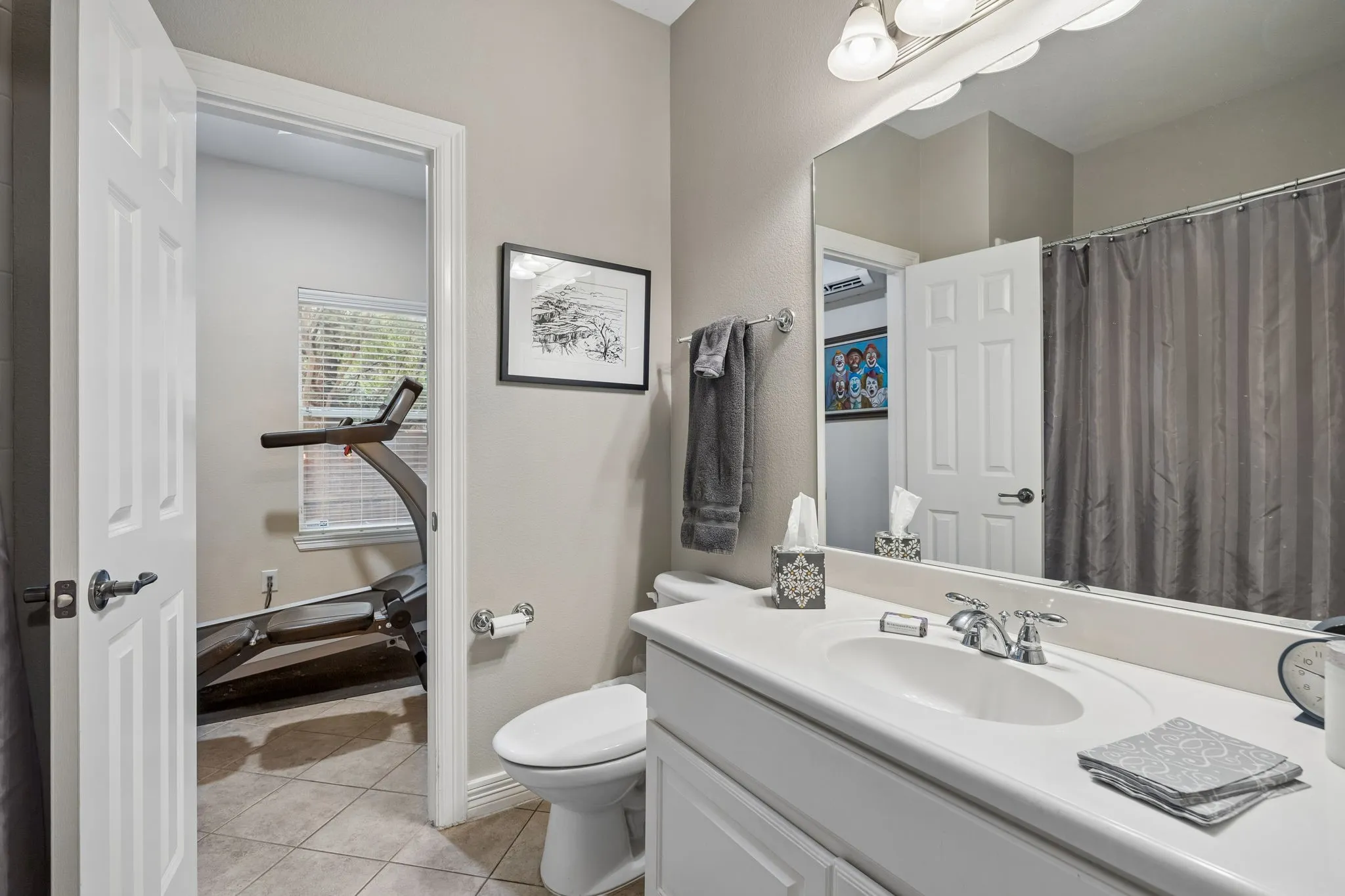 Townhouse For Sale in Dallas County , 3610 Gillespie Street 1, Dallas, Texas 75219, 3 Bedroom, 4 Bathroom, 2 Garage spaces, 2,136 Sqft, built in 2004, mls#21377581, Real Estate Agent in Dallas, Homes For Sale in Dallas county, Homes For Sale in Dallas, Realtor in Dallas Texas, Real Estate Brokerage Independent Realty Texas, Luminita Cordes Realtor