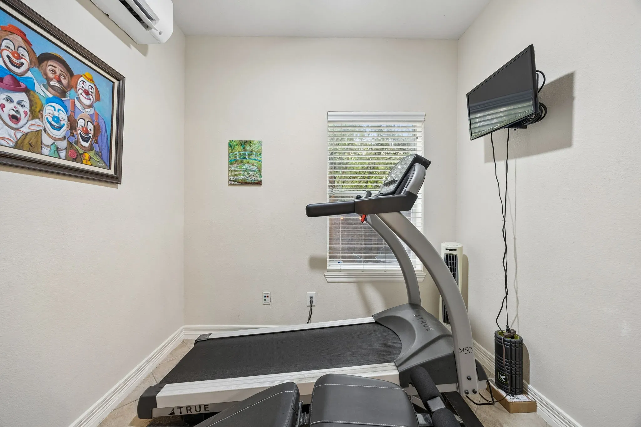 Townhouse For Sale in Dallas County , 3610 Gillespie Street 1, Dallas, Texas 75219, 3 Bedroom, 4 Bathroom, 2 Garage spaces, 2,136 Sqft, built in 2004, mls#21377581, Real Estate Agent in Dallas, Homes For Sale in Dallas county, Homes For Sale in Dallas, Realtor in Dallas Texas, Real Estate Brokerage Independent Realty Texas, Luminita Cordes Realtor
