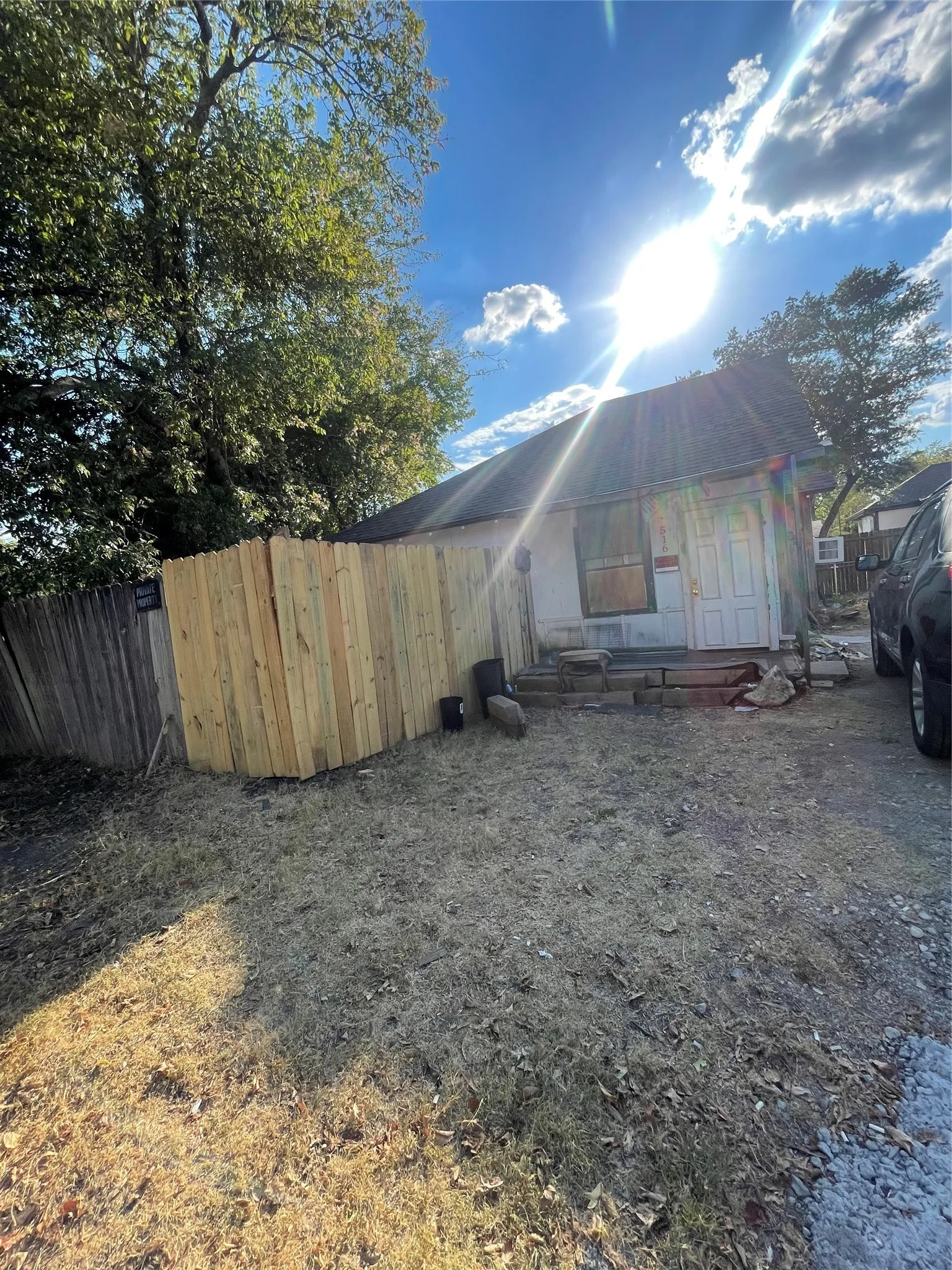 Single Family Residence For Sale in Tarrant County , 516 S Edgewood Terrace, Fort Worth, Texas 76103, 2 Bedroom, 1 Bathroom, Garage spaces, 654 Sqft, built in 1965, mls#21377923, Real Estate Agent in Fort Worth, Homes For Sale in Tarrant county, Homes For Sale in Fort Worth, Realtor in Fort Worth Texas, Real Estate Brokerage Independent Realty Texas, Luminita Cordes Realtor