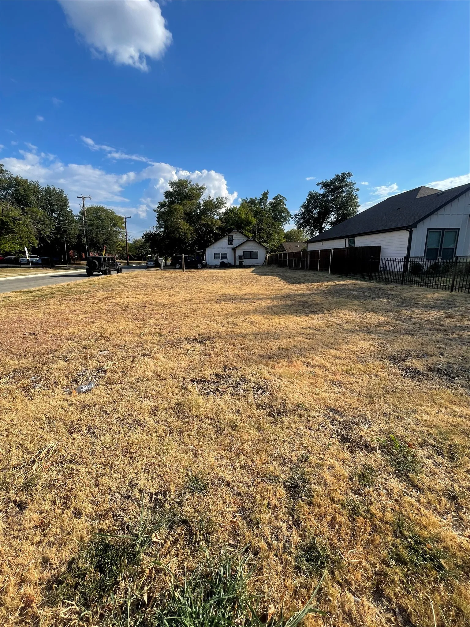 Corner lot