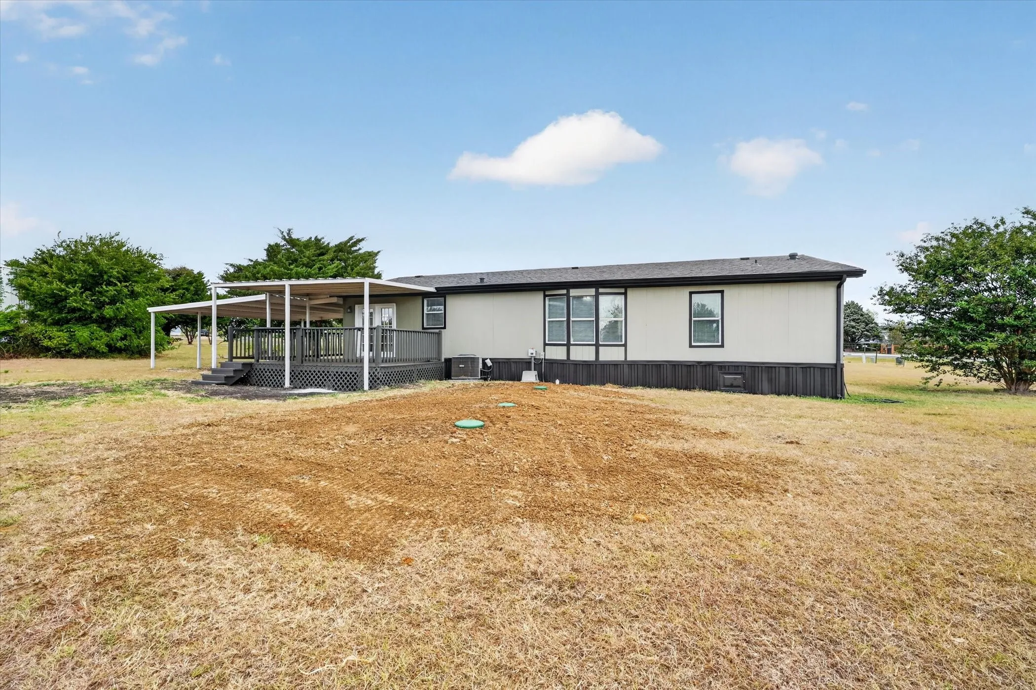 Mobile Home For Sale in Ellis County , 953 Big Sky Drive, Waxahachie, Texas 75167, 3 Bedroom, 2 Bathroom, Garage spaces, 1,456 Sqft, built in 1998, mls#21378402, Real Estate Agent in Waxahachie, Homes For Sale in Ellis county, Homes For Sale in Waxahachie, Realtor in Waxahachie Texas, Real Estate Brokerage Independent Realty Texas, Luminita Cordes Realtor
