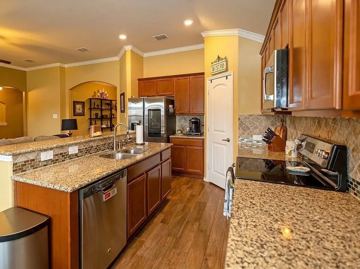 Single Family Residence For Sale in Kaufman County , 3115 Cassinia Parkway, Heartland, Texas 75126, 4 Bedroom, 3 Bathroom, 2 Garage spaces, 2,333 Sqft, built in 2017, mls#21378241, Real Estate Agent in Heartland, Homes For Sale in Kaufman county, Homes For Sale in Heartland, Realtor in Heartland Texas, Real Estate Brokerage Independent Realty Texas, Luminita Cordes Realtor
