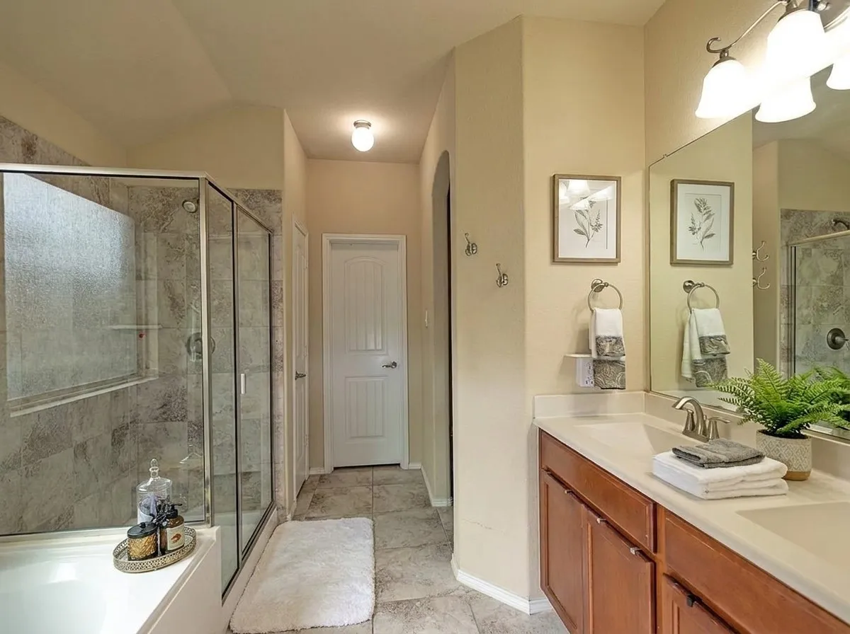 Single Family Residence For Sale in Kaufman County , 3115 Cassinia Parkway, Heartland, Texas 75126, 4 Bedroom, 3 Bathroom, 2 Garage spaces, 2,333 Sqft, built in 2017, mls#21378241, Real Estate Agent in Heartland, Homes For Sale in Kaufman county, Homes For Sale in Heartland, Realtor in Heartland Texas, Real Estate Brokerage Independent Realty Texas, Luminita Cordes Realtor