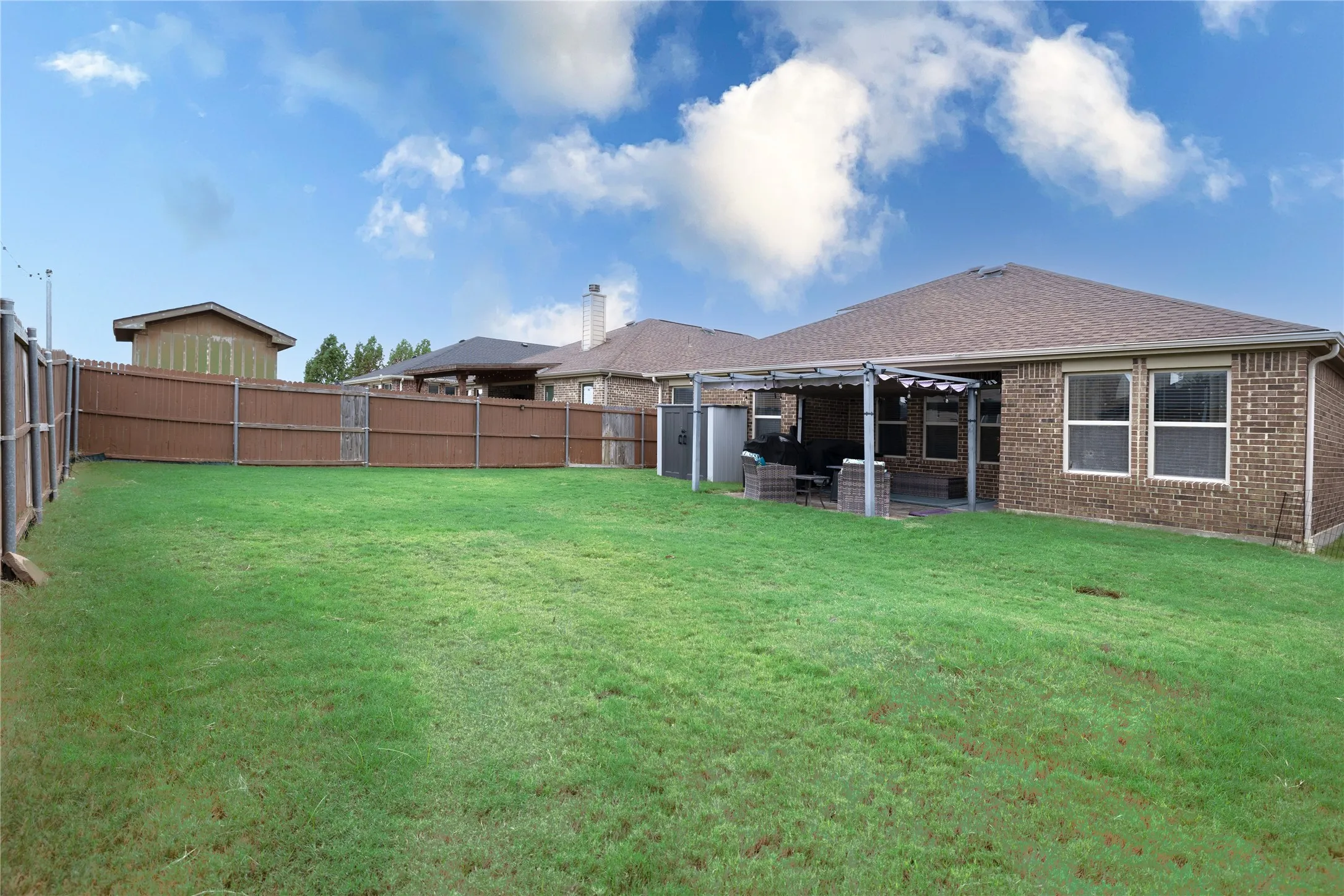 Single Family Residence For Sale in Kaufman County , 3115 Cassinia Parkway, Heartland, Texas 75126, 4 Bedroom, 3 Bathroom, 2 Garage spaces, 2,333 Sqft, built in 2017, mls#21378241, Real Estate Agent in Heartland, Homes For Sale in Kaufman county, Homes For Sale in Heartland, Realtor in Heartland Texas, Real Estate Brokerage Independent Realty Texas, Luminita Cordes Realtor