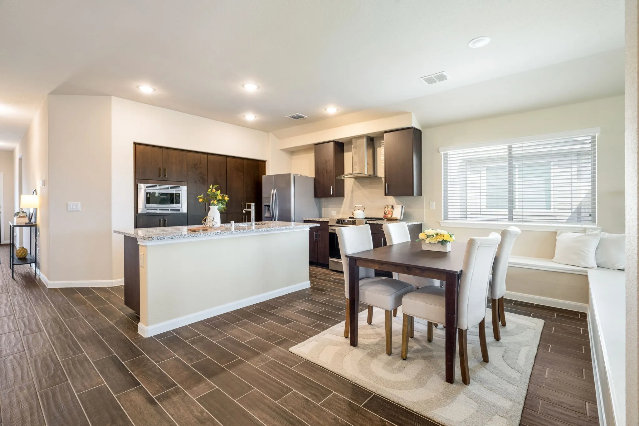Single Family Residence For Sale in Denton County , 3204 Grande View, Aubrey, Texas 76227, 5 Bedroom, 3 Bathroom, 2 Garage spaces, 2,683 Sqft, built in 2020, mls#21378615, Real Estate Agent in Aubrey, Homes For Sale in Denton county, Homes For Sale in Aubrey, Realtor in Aubrey Texas, Real Estate Brokerage Independent Realty Texas, Luminita Cordes Realtor