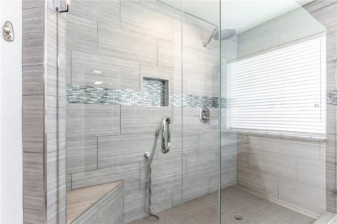 Single Family Residence For Rent in Tarrant County , 1020 Bonanza Drive, Arlington, Texas 76001, 4 Bedroom, 2 Bathroom, 2 Garage spaces, 2,375 Sqft, built in 1999, mls#21379090, Real Estate Agent in Arlington, Homes For Rent in Tarrant county, Homes For Rent in Arlington, Realtor in Arlington Texas, Real Estate Brokerage Independent Realty Texas, Luminita Cordes Realtor