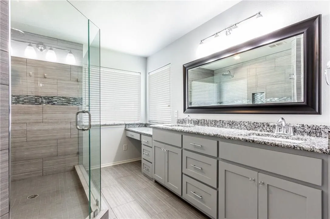 Single Family Residence For Rent in Tarrant County , 1020 Bonanza Drive, Arlington, Texas 76001, 4 Bedroom, 2 Bathroom, 2 Garage spaces, 2,375 Sqft, built in 1999, mls#21379090, Real Estate Agent in Arlington, Homes For Rent in Tarrant county, Homes For Rent in Arlington, Realtor in Arlington Texas, Real Estate Brokerage Independent Realty Texas, Luminita Cordes Realtor