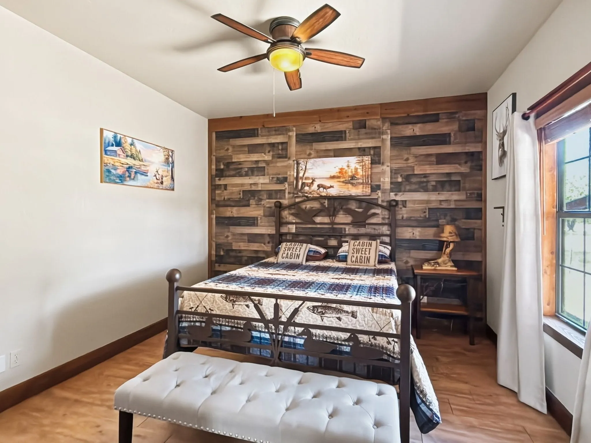 Single Family Residence For Sale in Palo Pinto County , 101 Hide Away Drive 7, Possum Kingdom Lake, Texas 76475, 2 Bedroom, 1 Bathroom, Garage spaces, 1,520 Sqft, built in 2000, mls#21374803, Real Estate Agent in Possum Kingdom Lake, Homes For Sale in Palo Pinto county, Homes For Sale in Possum Kingdom Lake, Realtor in Possum Kingdom Lake Texas, Real Estate Brokerage Independent Realty Texas, Luminita Cordes Realtor