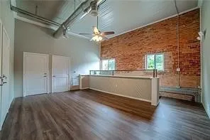 Office For Rent in Grayson County , 142 S Main Street 205, Van Alstyne, Texas 75495, 0, 0, Garage spaces, 0 Sqft, built in 1920, mls#21378359, Real Estate Agent in Van Alstyne, Homes For Rent in Grayson county, Homes For Rent in Van Alstyne, Realtor in Van Alstyne Texas, Real Estate Brokerage Independent Realty Texas, Luminita Cordes Realtor