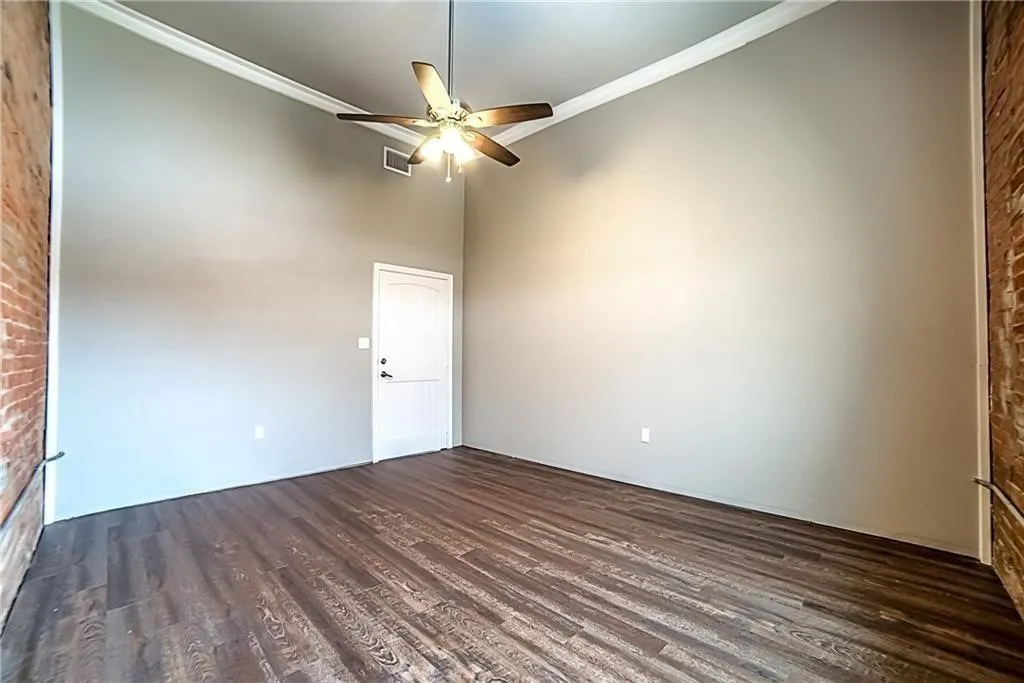 Office For Rent in Grayson County , 142 S Main Street 205, Van Alstyne, Texas 75495, 0, 0, Garage spaces, 0 Sqft, built in 1920, mls#21378359, Real Estate Agent in Van Alstyne, Homes For Rent in Grayson county, Homes For Rent in Van Alstyne, Realtor in Van Alstyne Texas, Real Estate Brokerage Independent Realty Texas, Luminita Cordes Realtor
