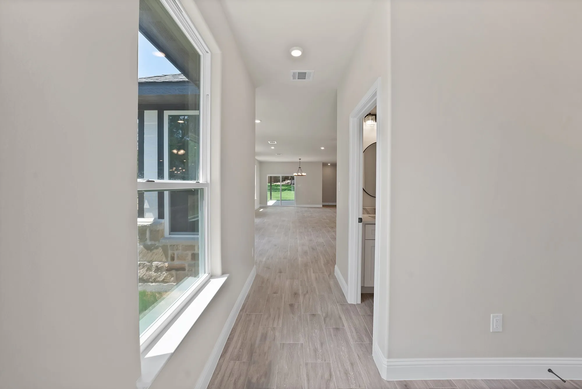 Single Family Residence For Sale in Hood County , 5021 Enchanted Court, Granbury, Texas 76048, 4 Bedroom, 4 Bathroom, 2 Garage spaces, 2,536 Sqft, built in 2026, mls#21377926, Real Estate Agent in Granbury, Homes For Sale in Hood county, Homes For Sale in Granbury, Realtor in Granbury Texas, Real Estate Brokerage Independent Realty Texas, Luminita Cordes Realtor